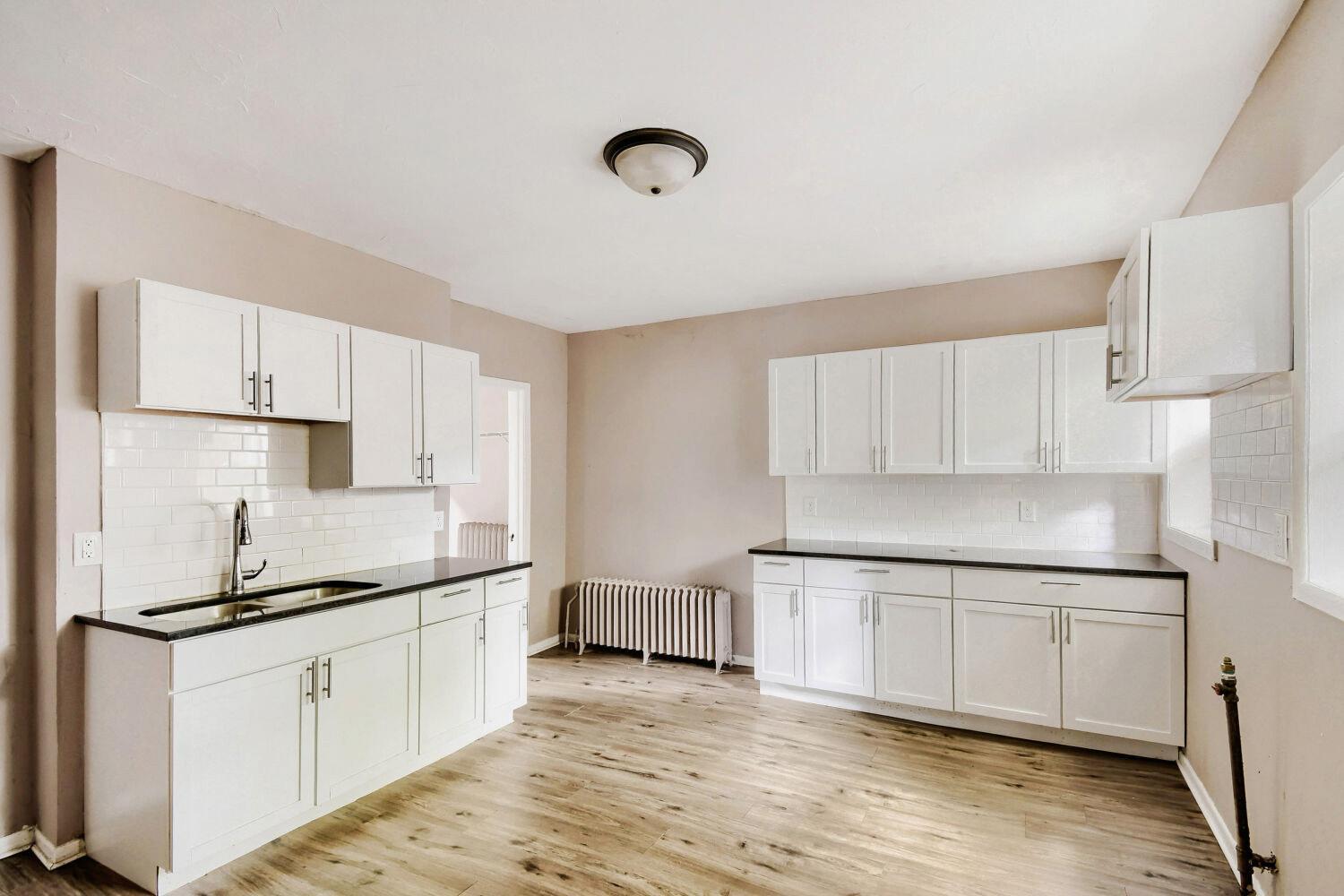 707 Preble Street Property Photo 4