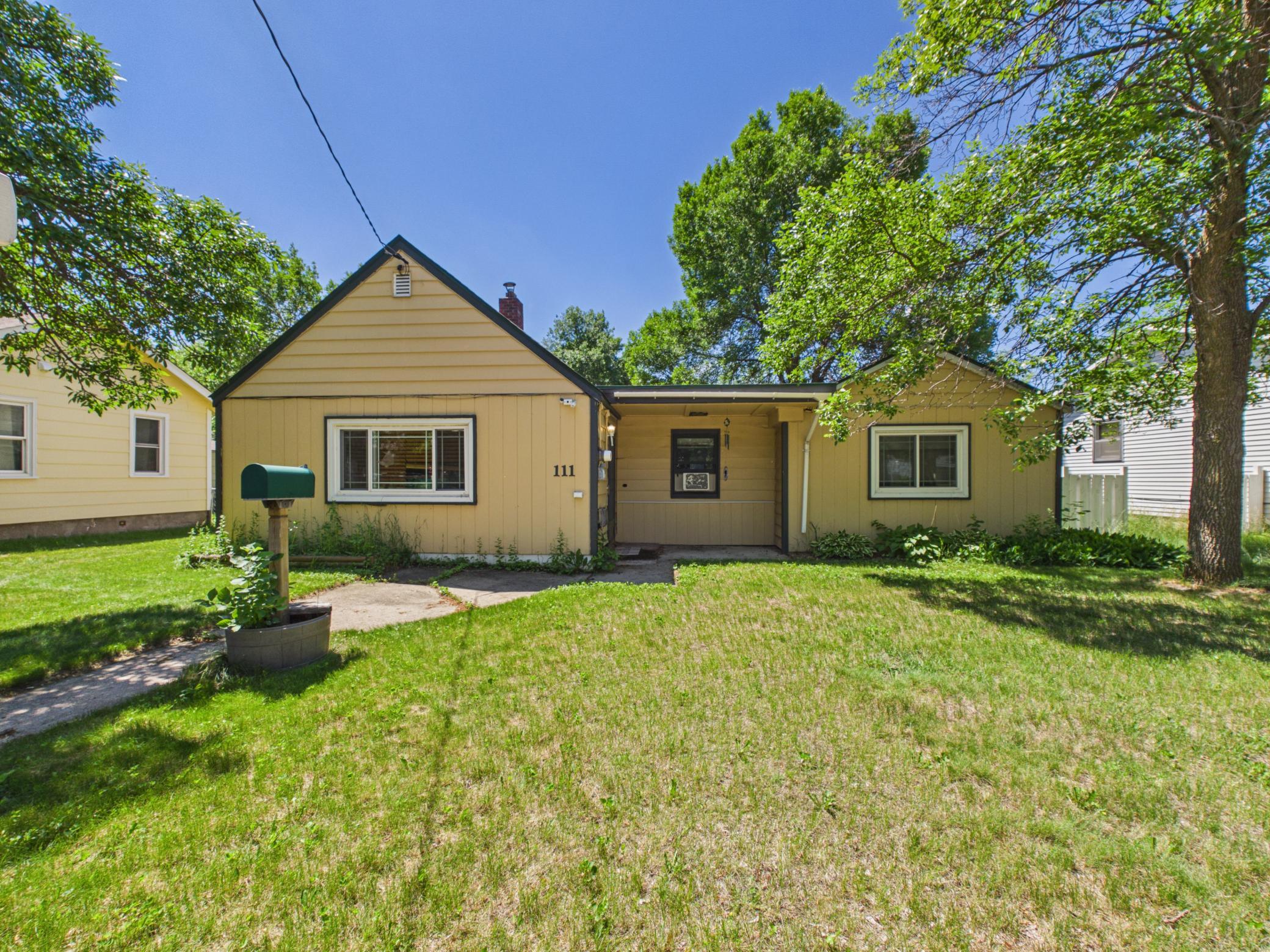 111 29th Avenue N Property Photo 3
