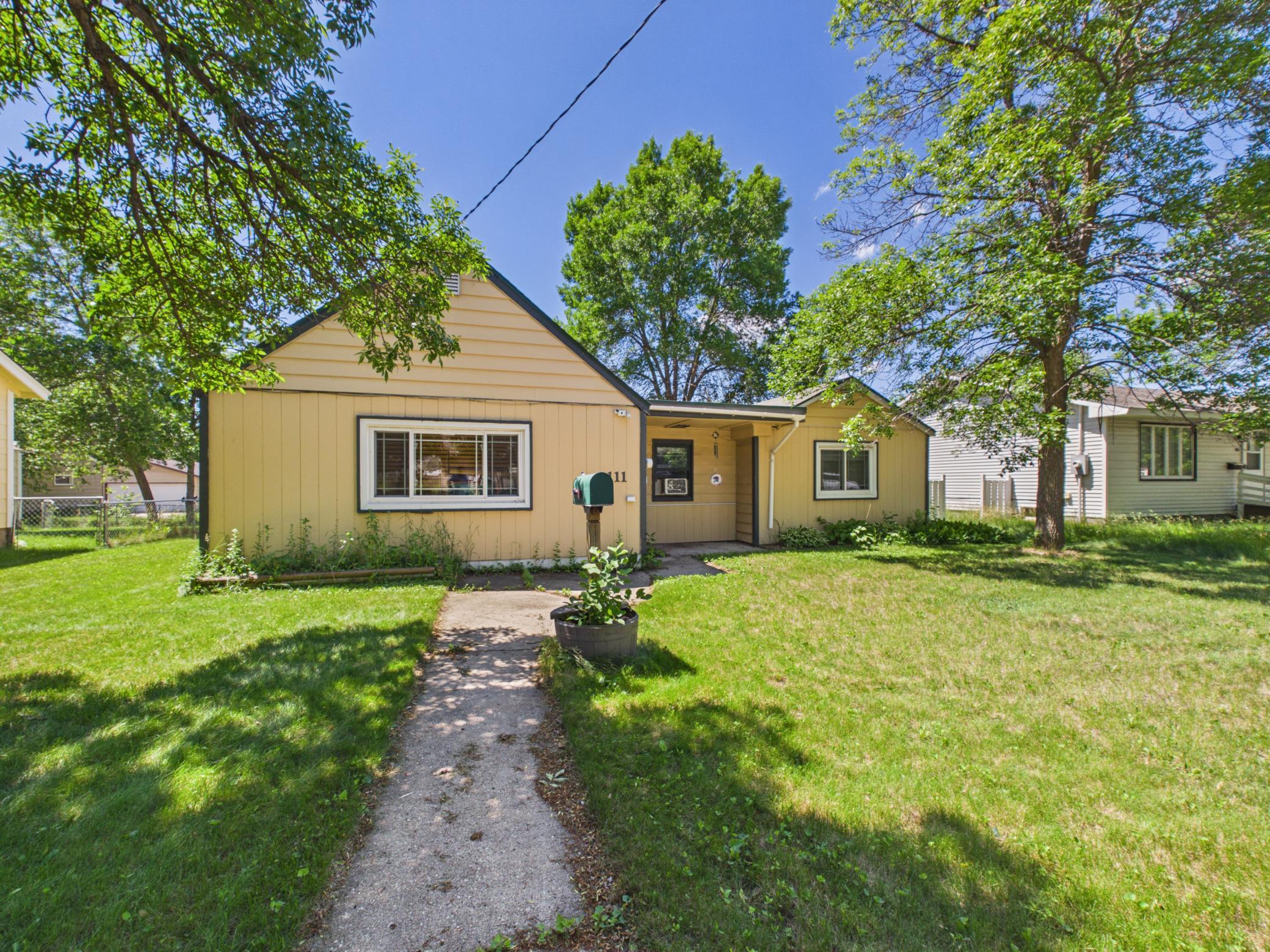 111 29th Avenue N Property Photo 4