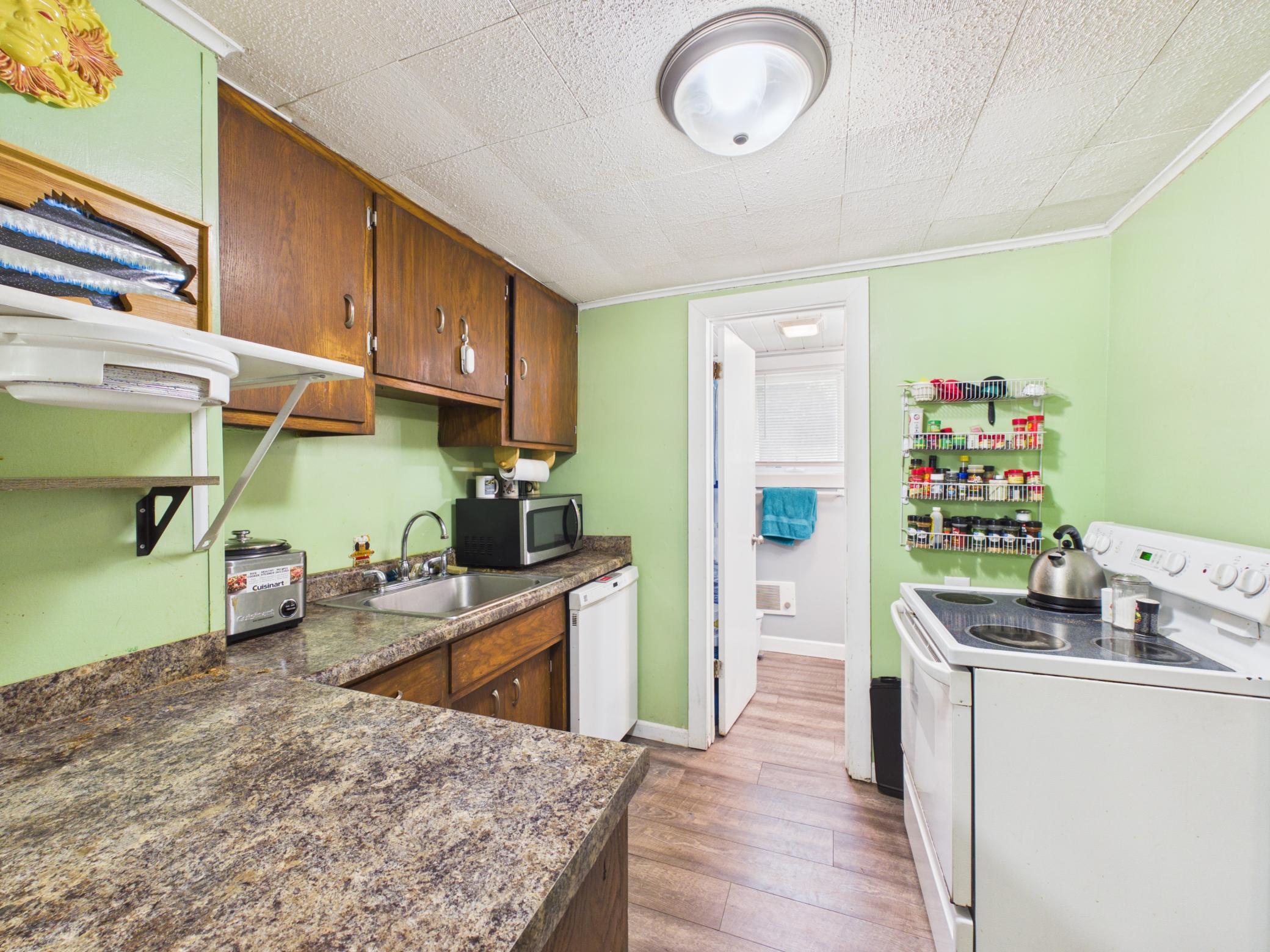 111 29th Avenue N Property Photo 11