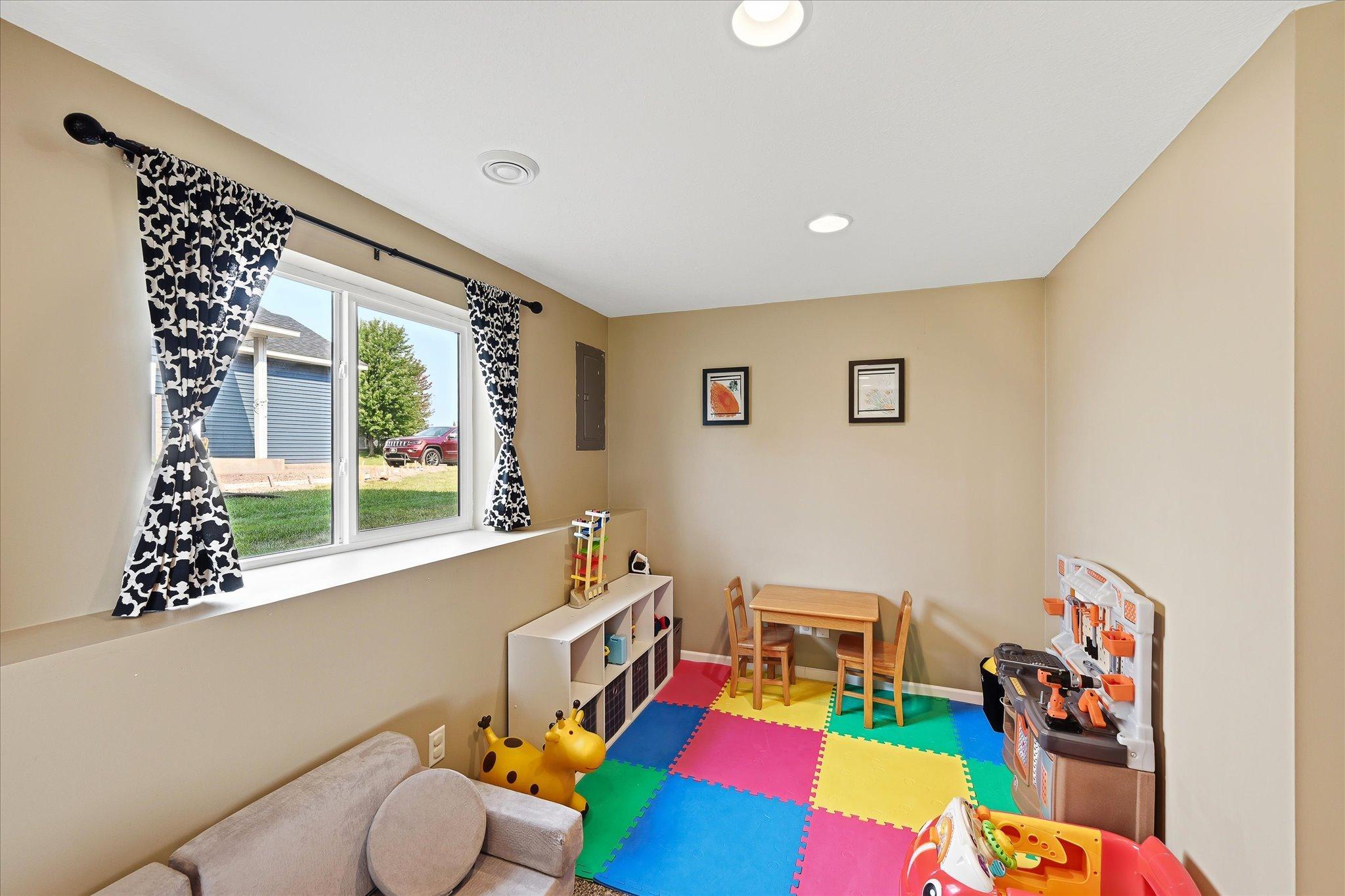 11495 75th Street Ne Property Photo 25