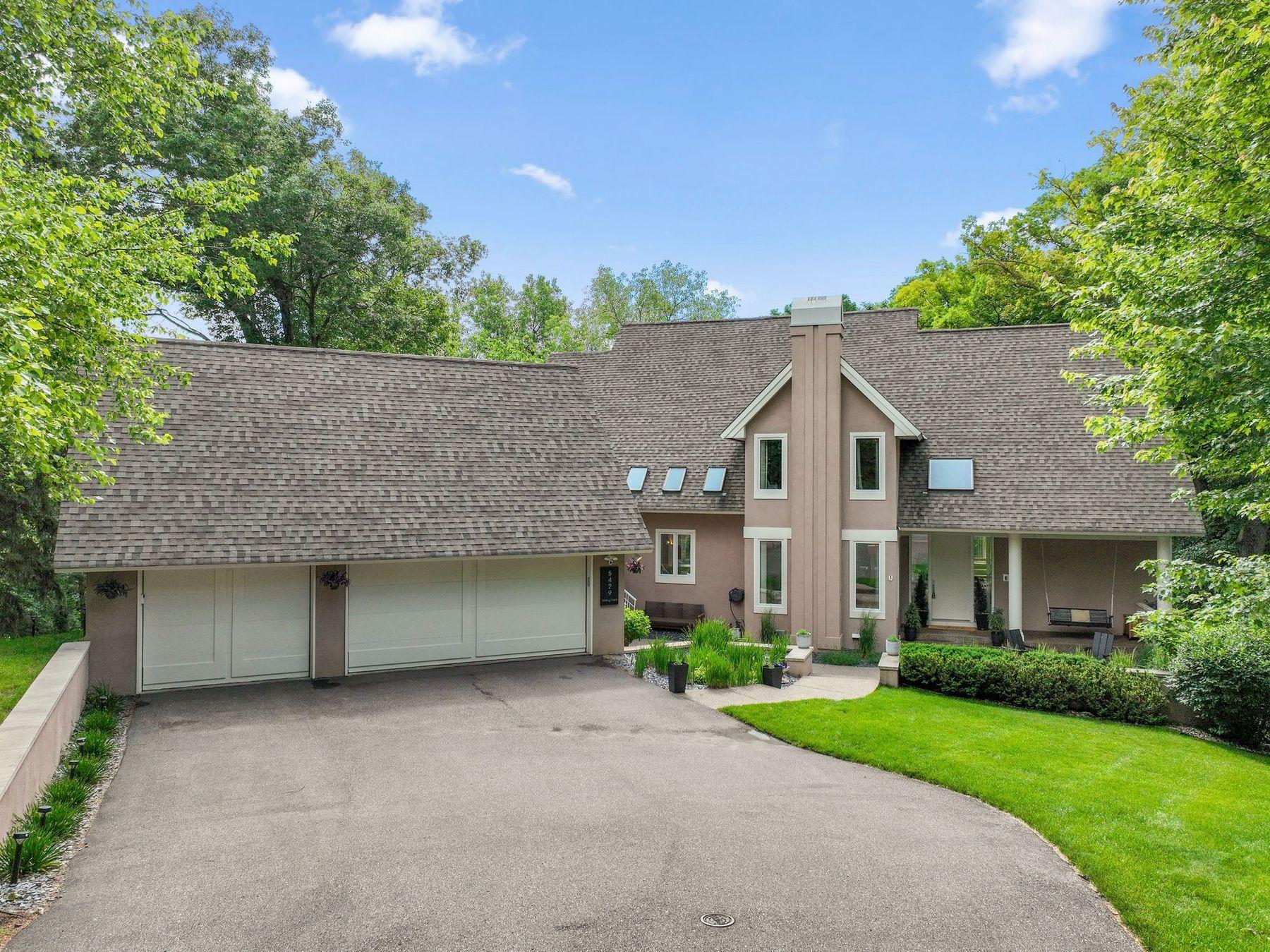 5429 Vining Point Road Property Photo 1