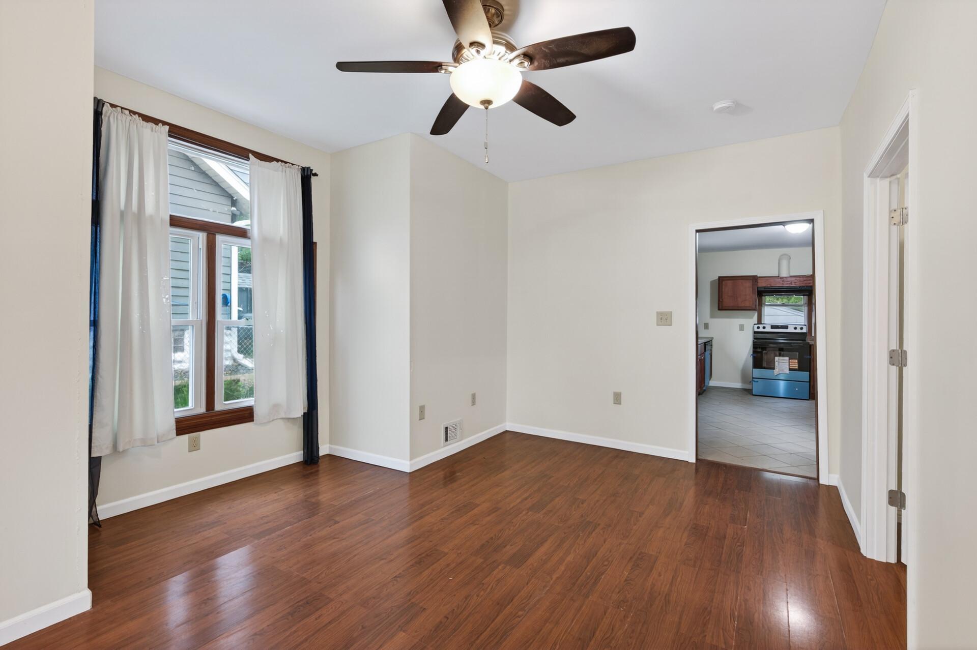 1067 Wilson Avenue Property Photo 3
