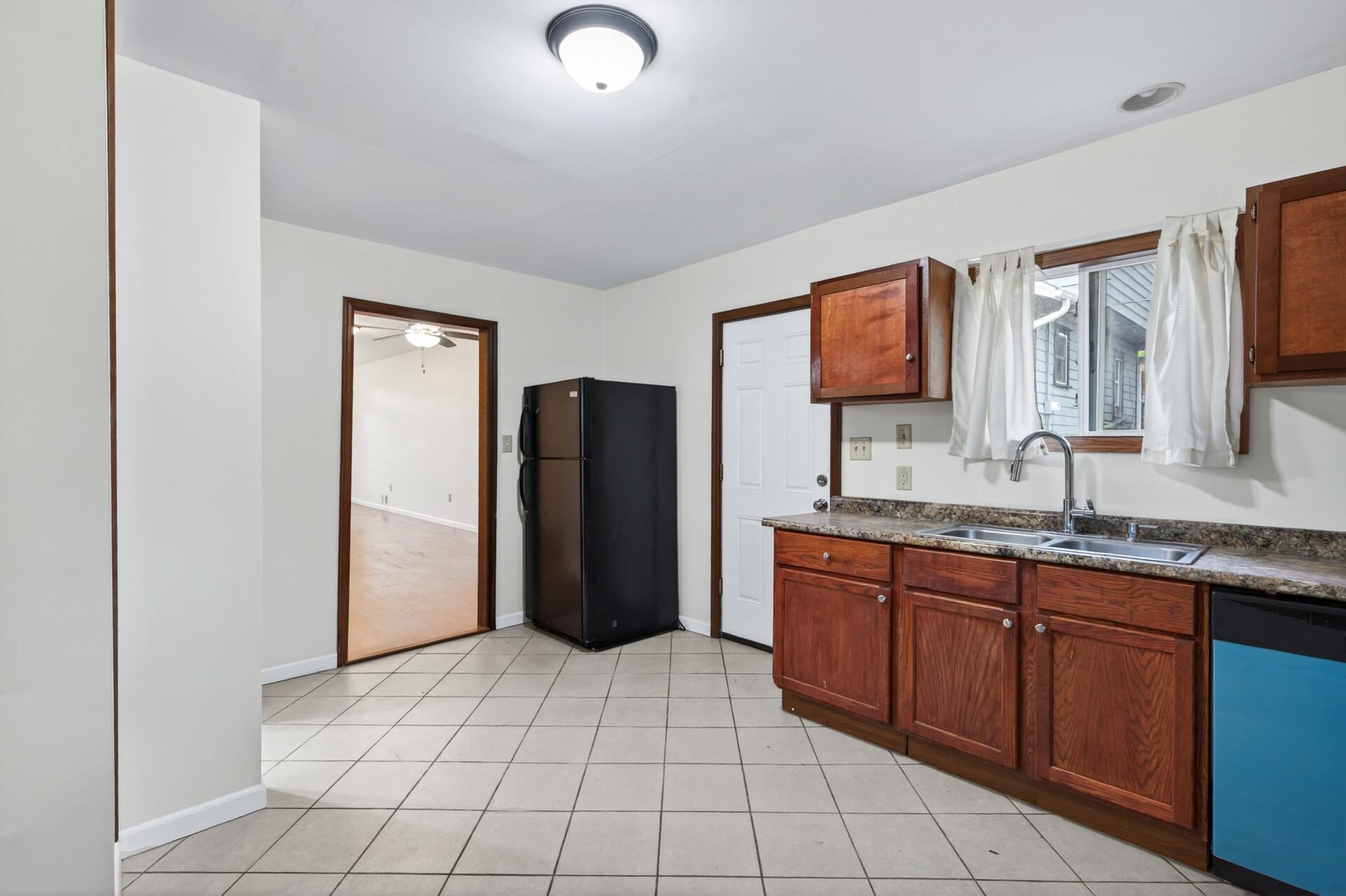 1067 Wilson Avenue Property Photo 13