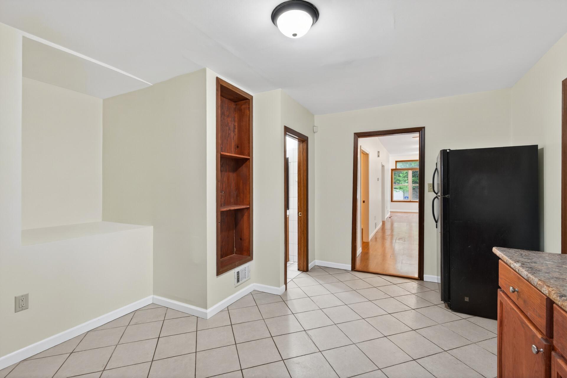1067 Wilson Avenue Property Photo 14