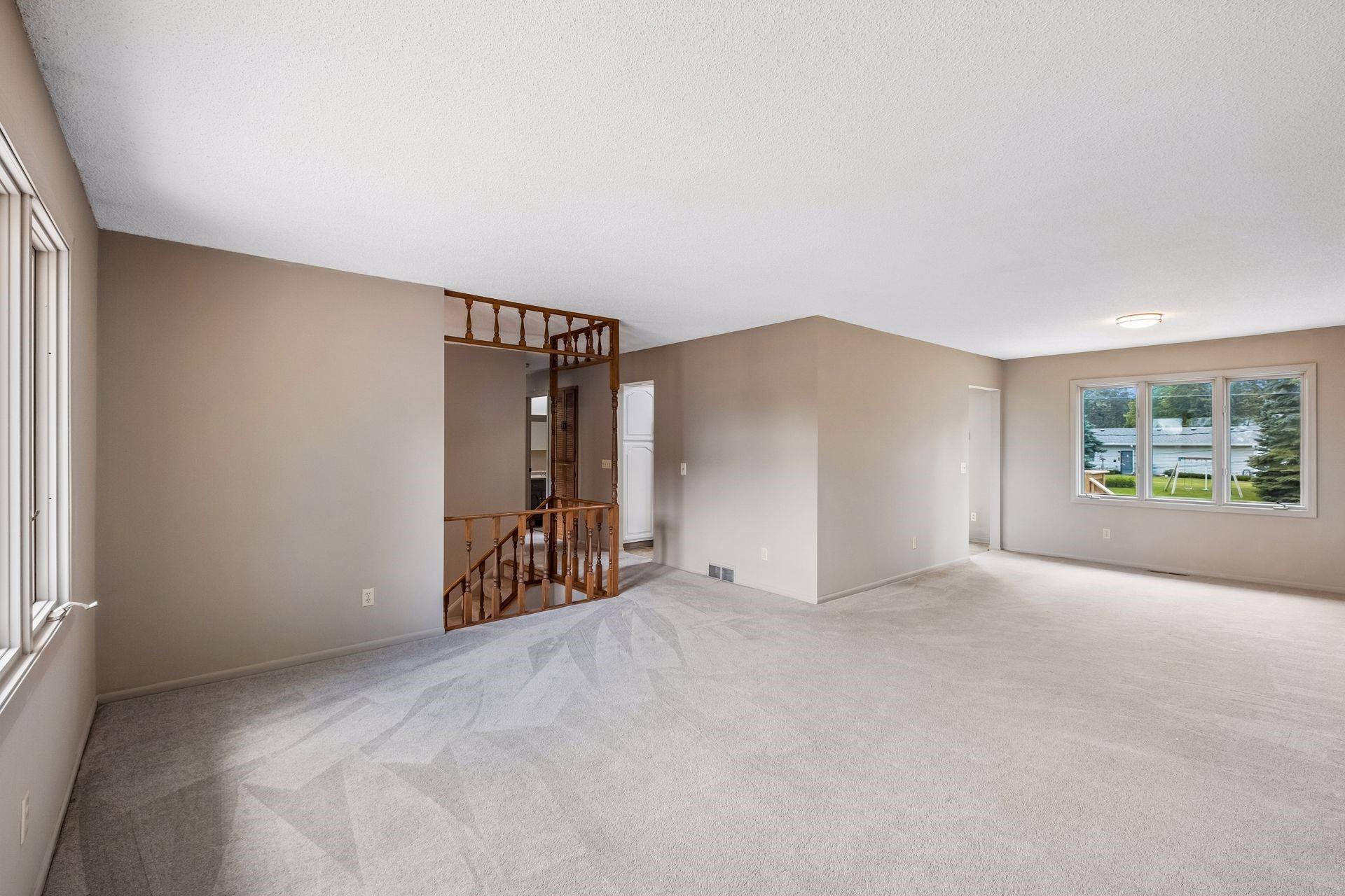 1790 Crestridge Lane Property Photo 3