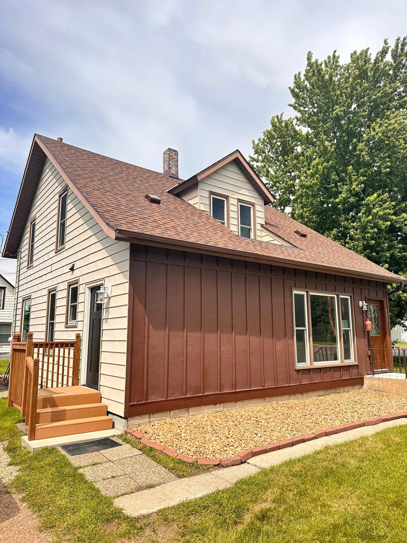 720 Fir Avenue Property Photo 2