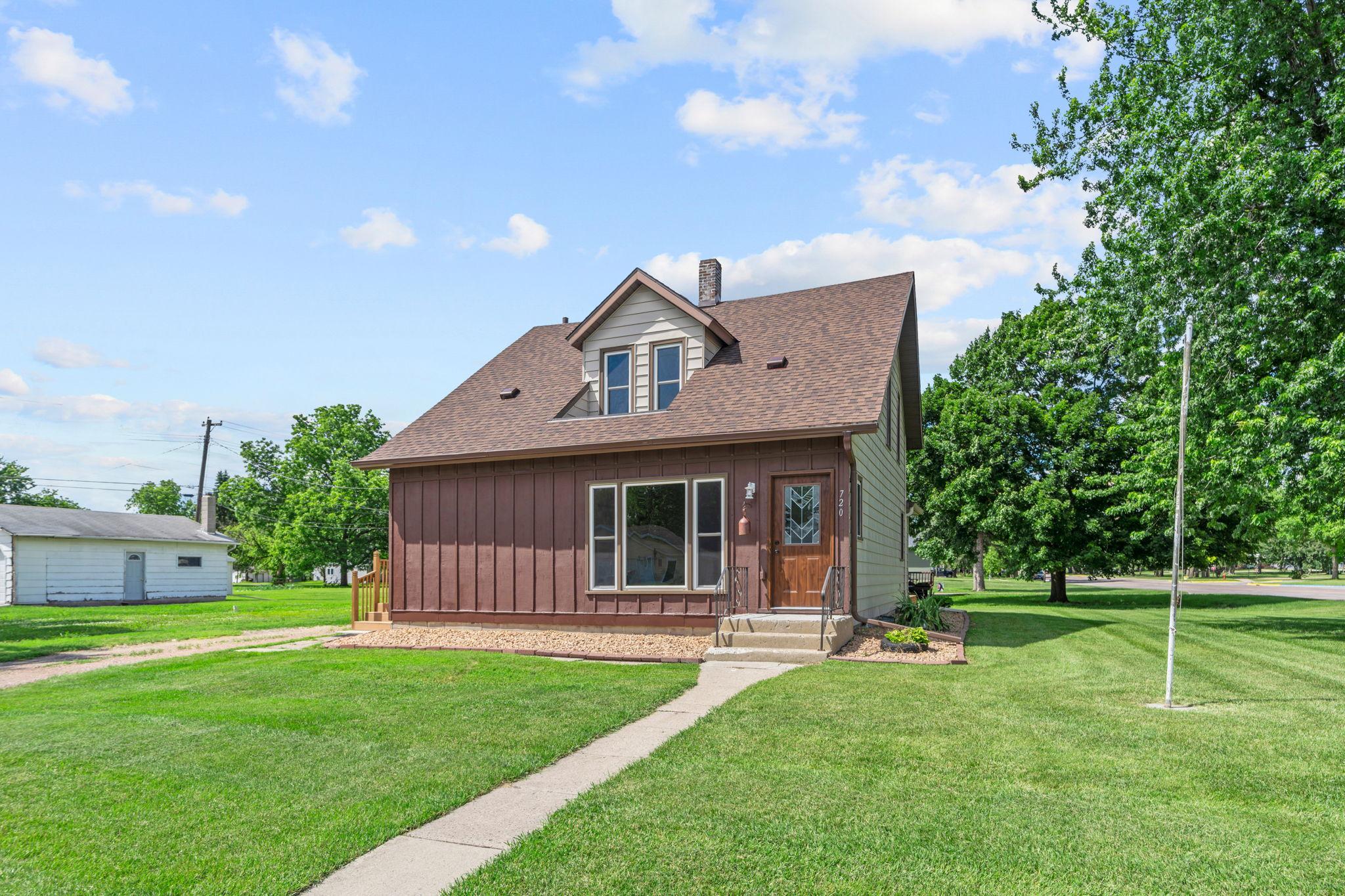 720 Fir Avenue Property Photo 4