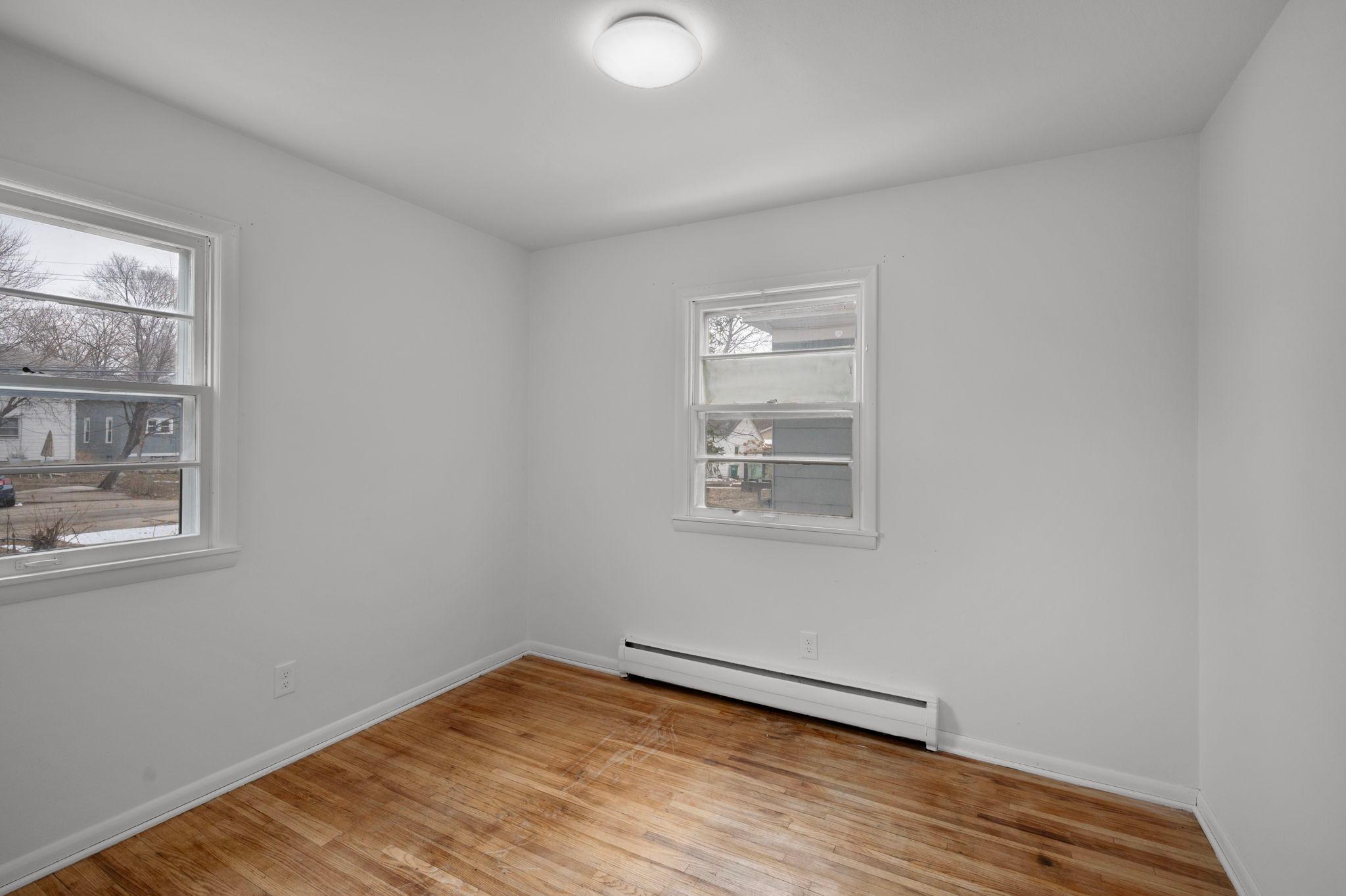 1094 25th Avenue Se Property Photo 9