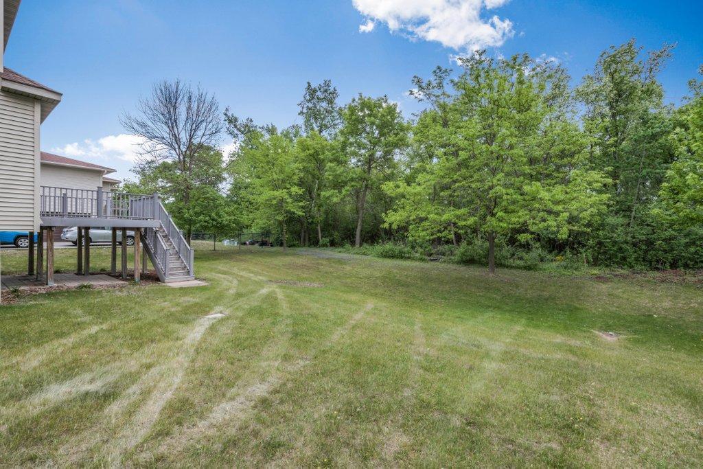 10543 Noble Circle N Property Photo 20