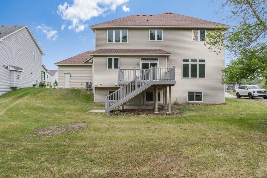 10543 Noble Circle N Property Photo 22