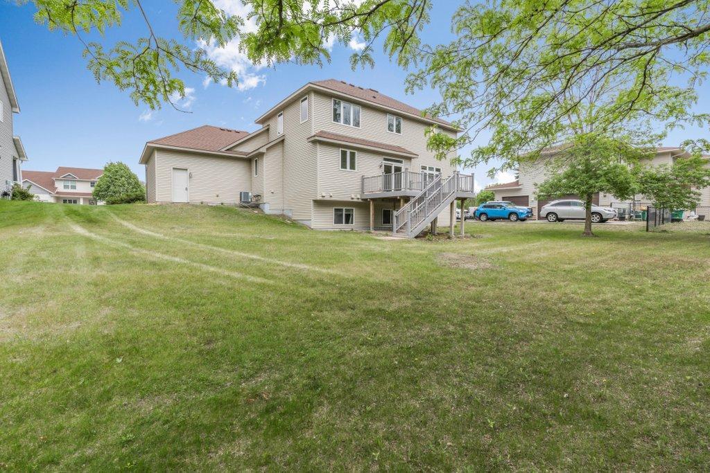 10543 Noble Circle N Property Photo 25