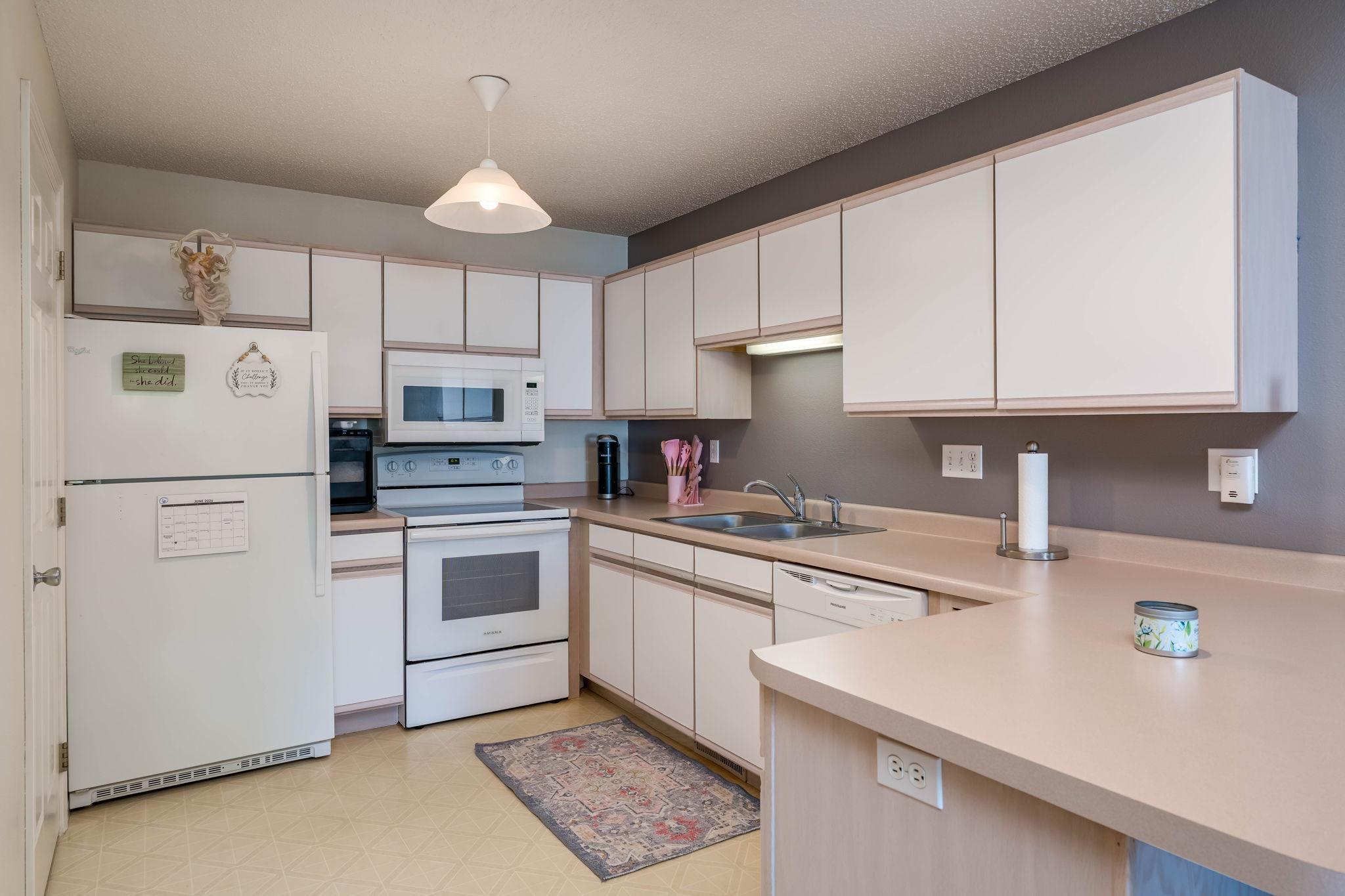 150 Oxford Path Property Photo 11