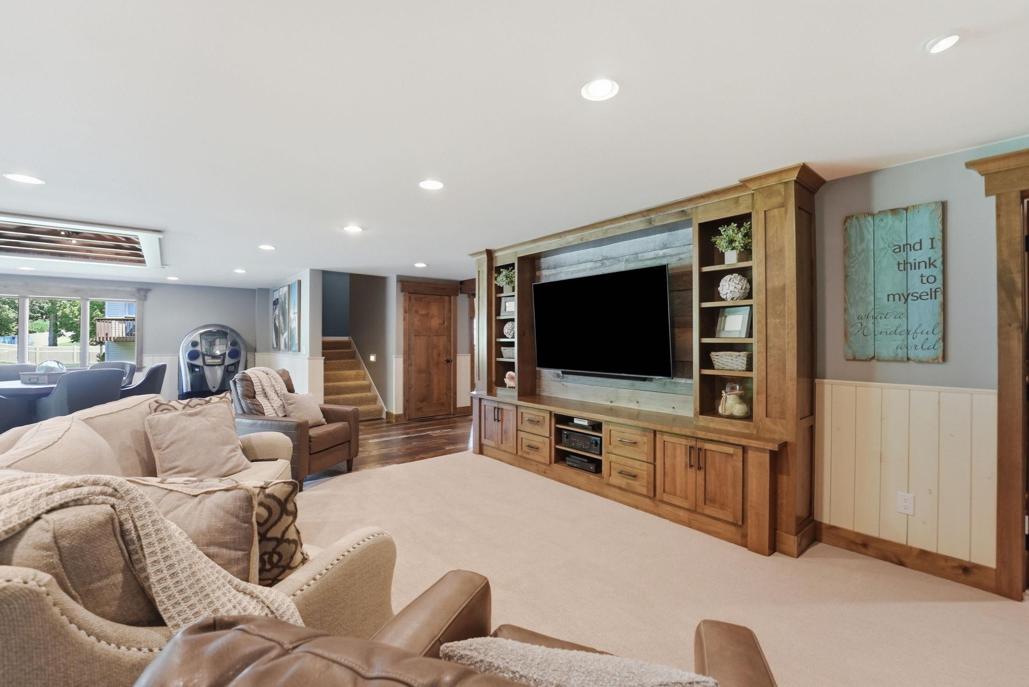 2035 Temminck Road Property Photo 51