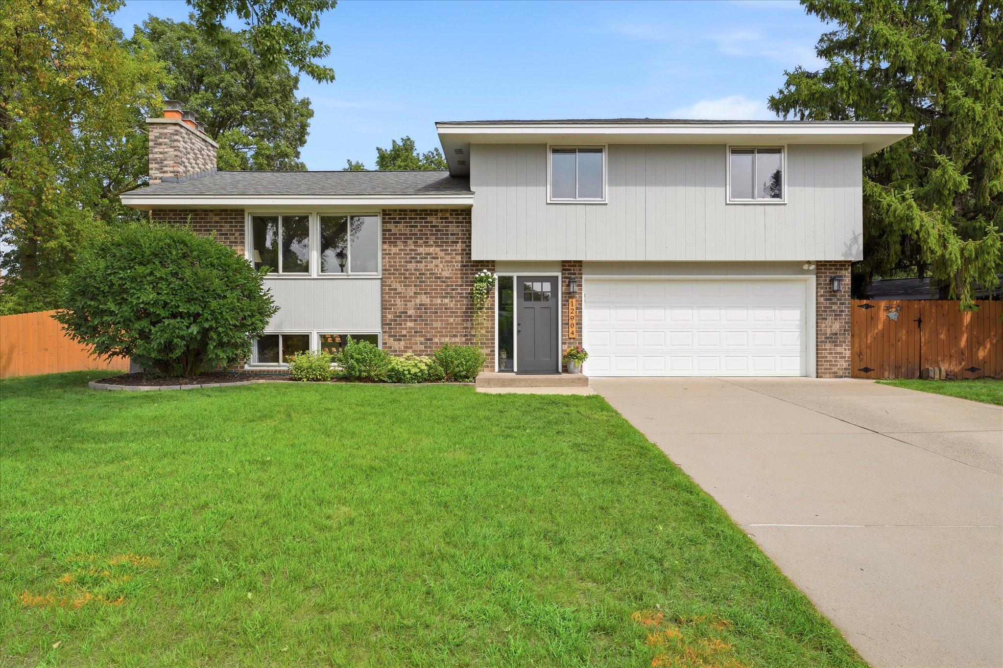 12904 Jackson Circle Ne Property Photo 1