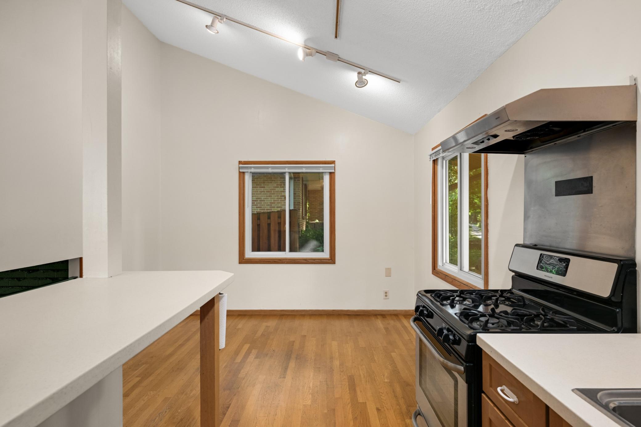 2918 Benton Boulevard Property Photo 6