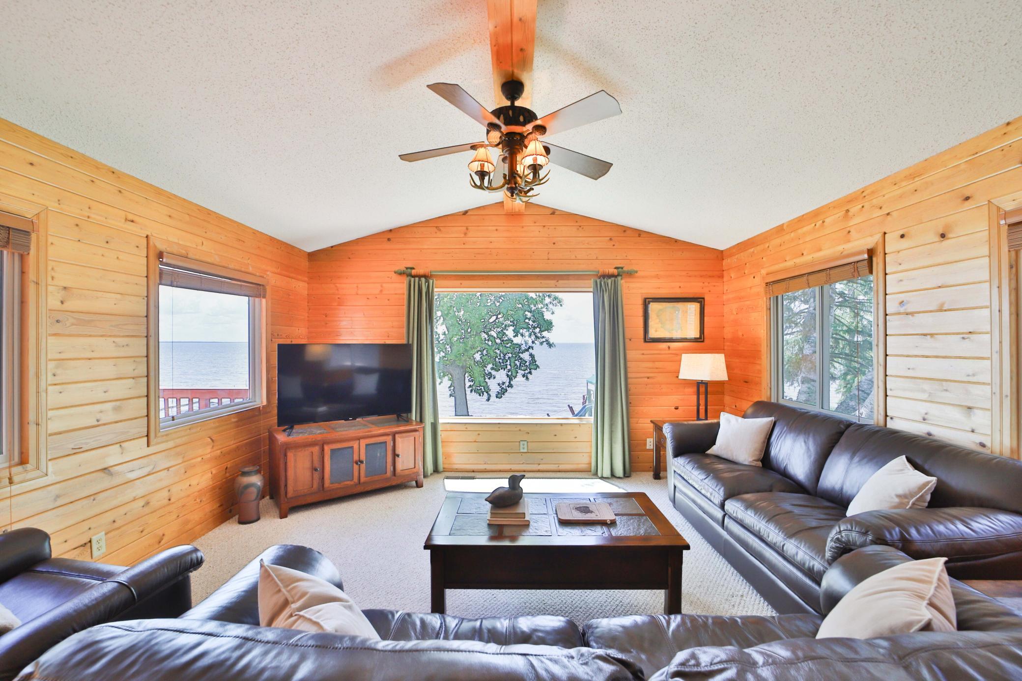 36887 State Highway 18 Property Photo 11