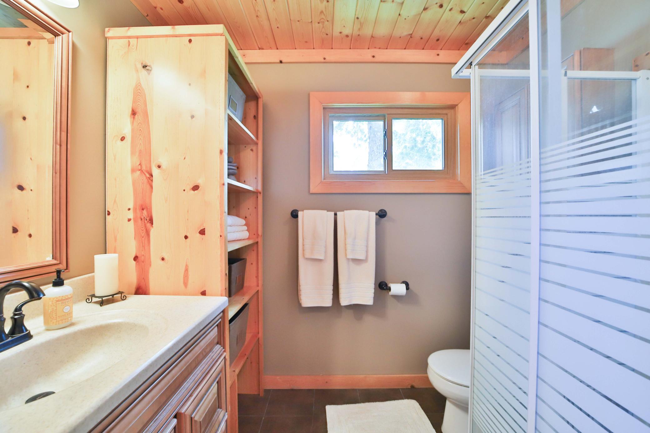 36887 State Highway 18 Property Photo 21