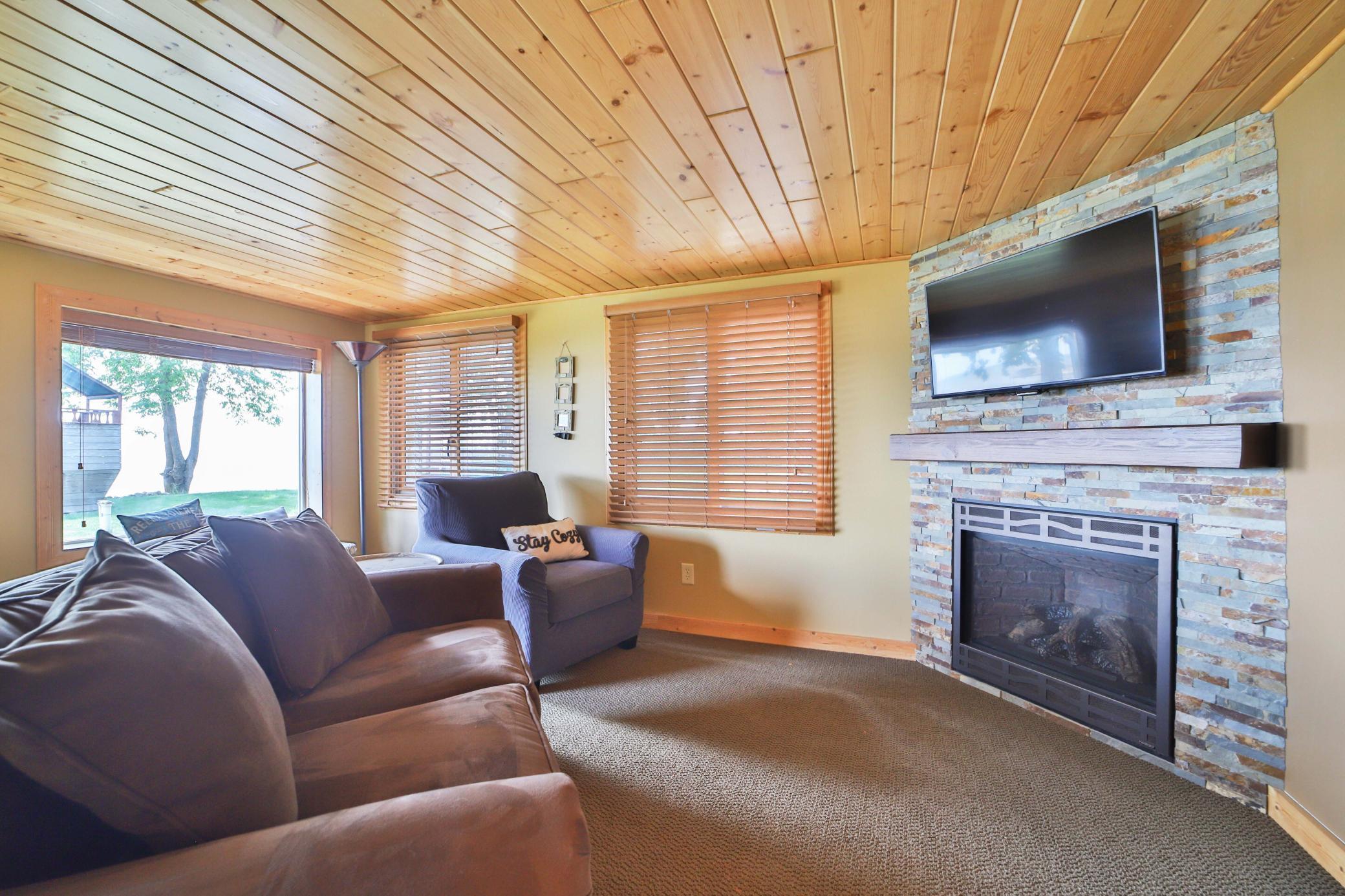 36887 State Highway 18 Property Photo 32