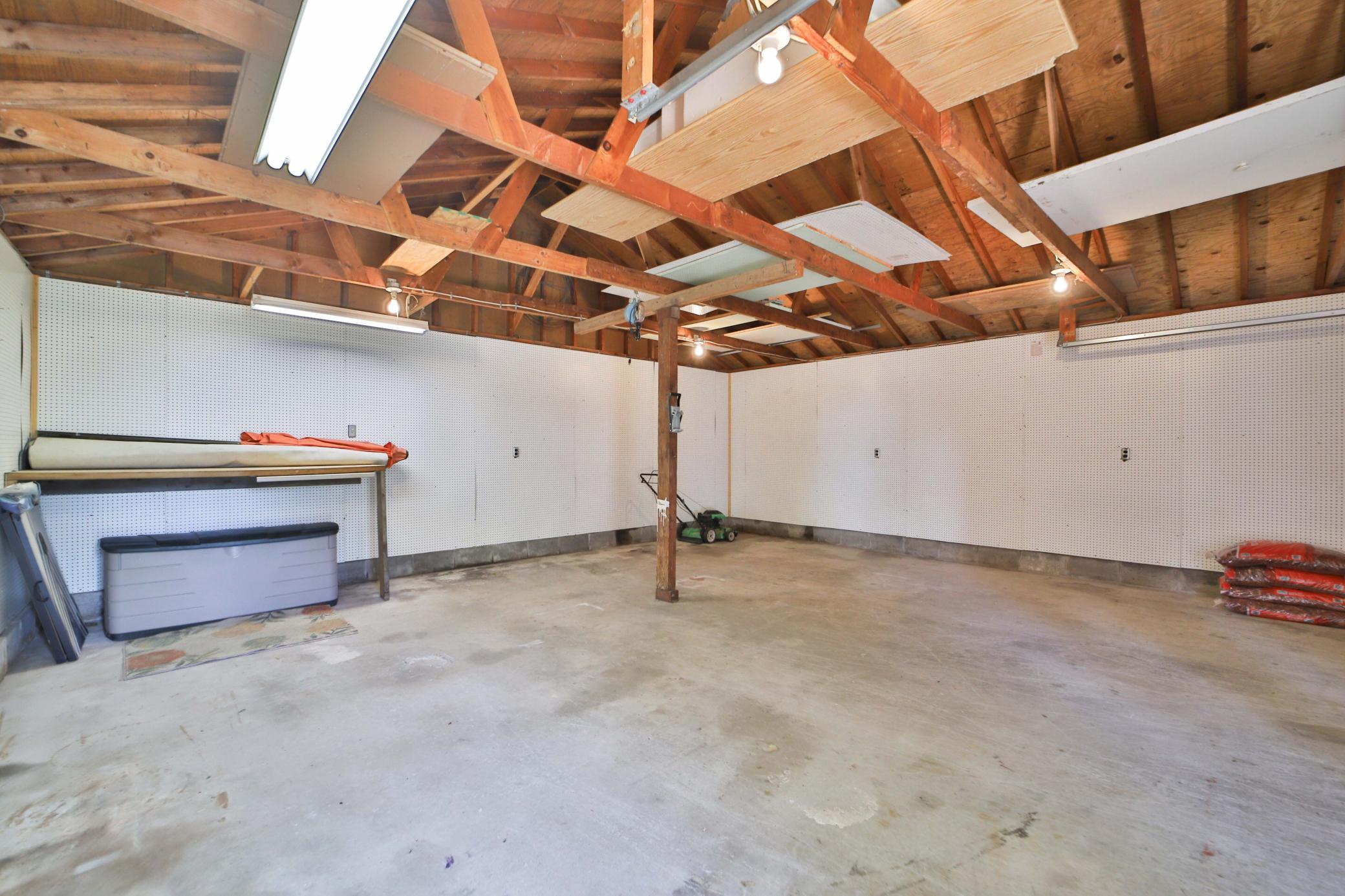 36887 State Highway 18 Property Photo 35