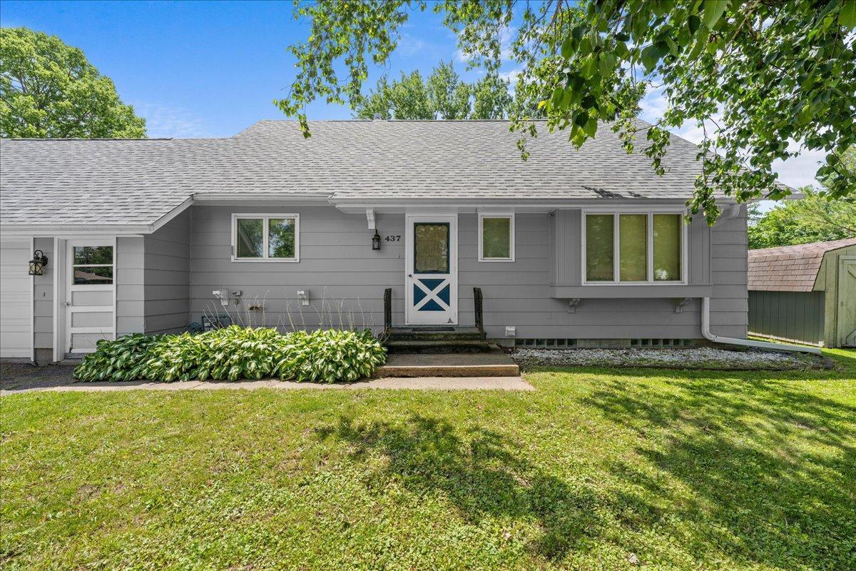 437 W Elm Street Property Photo 5