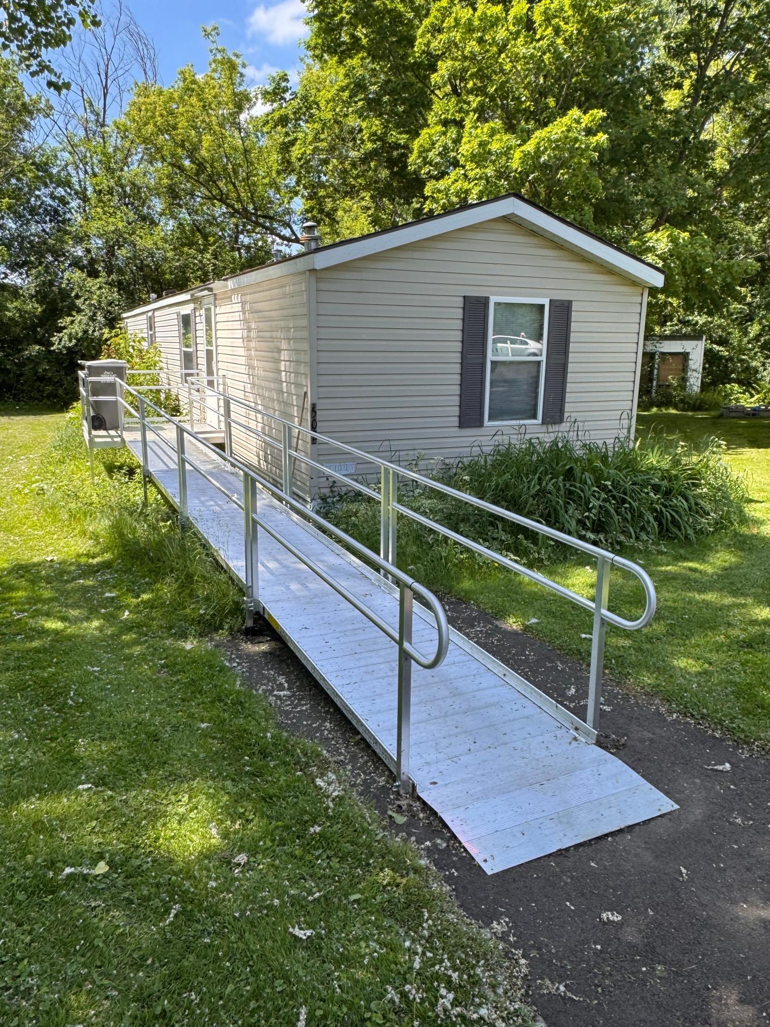 502 3rd Street NE Property Photo 1