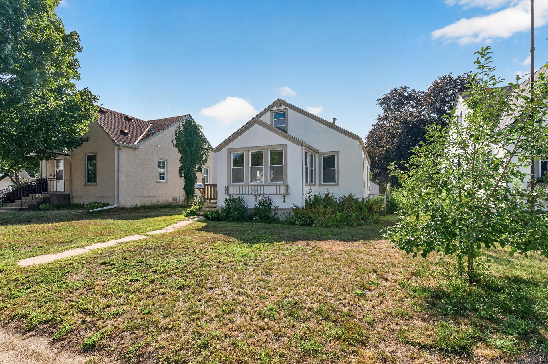 4807 Bryant Avenue N Property Photo 3