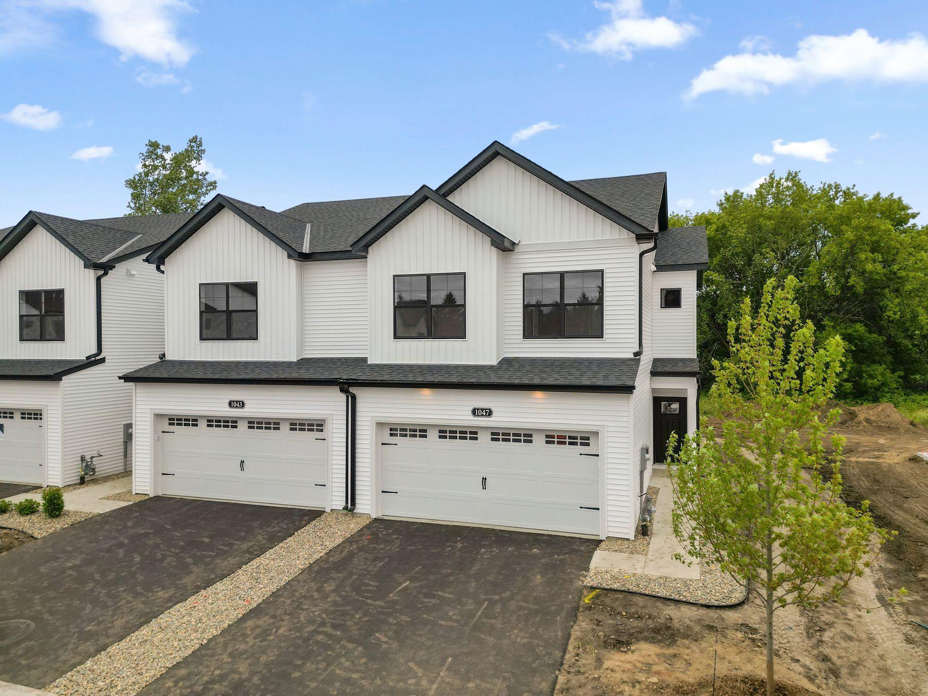 1047 130th Court E Property Photo 1