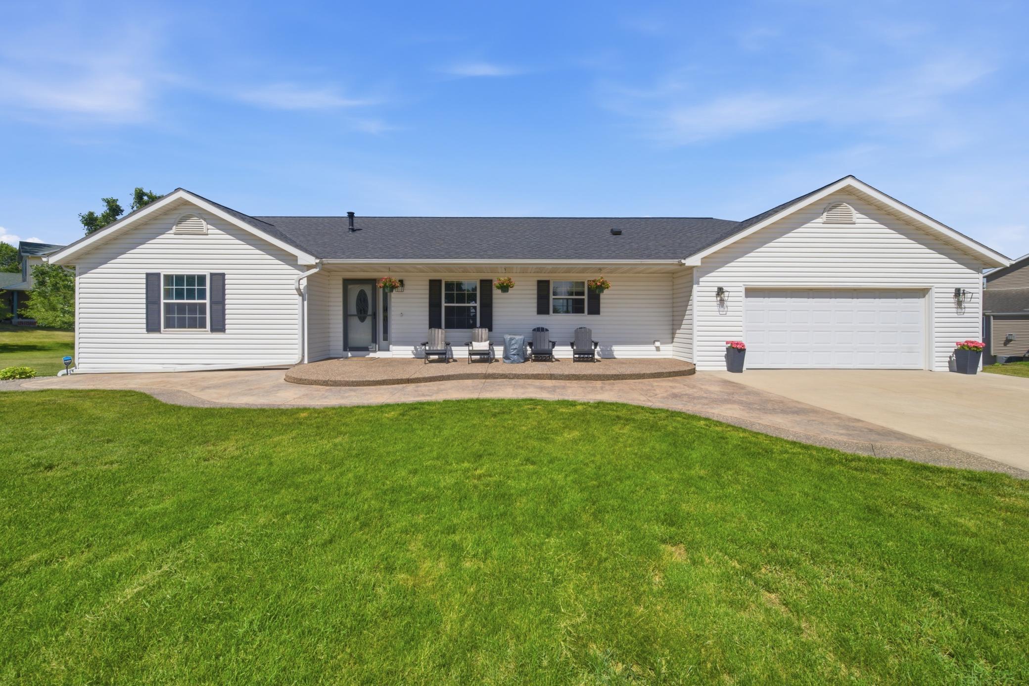 1090 Cedar Ridge Lane Sw Property Photo 1