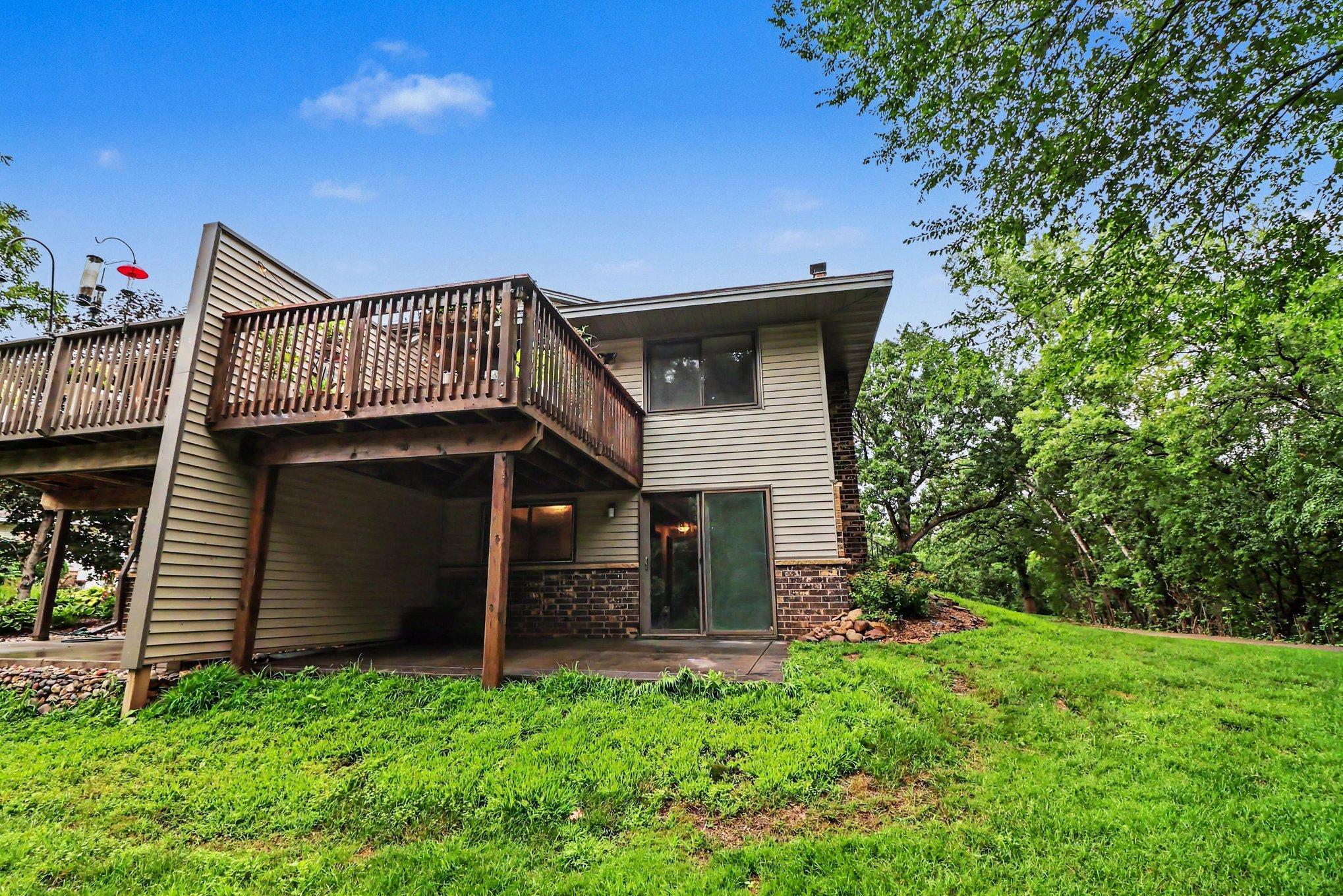 4490 Woodgate Point Property Photo 23