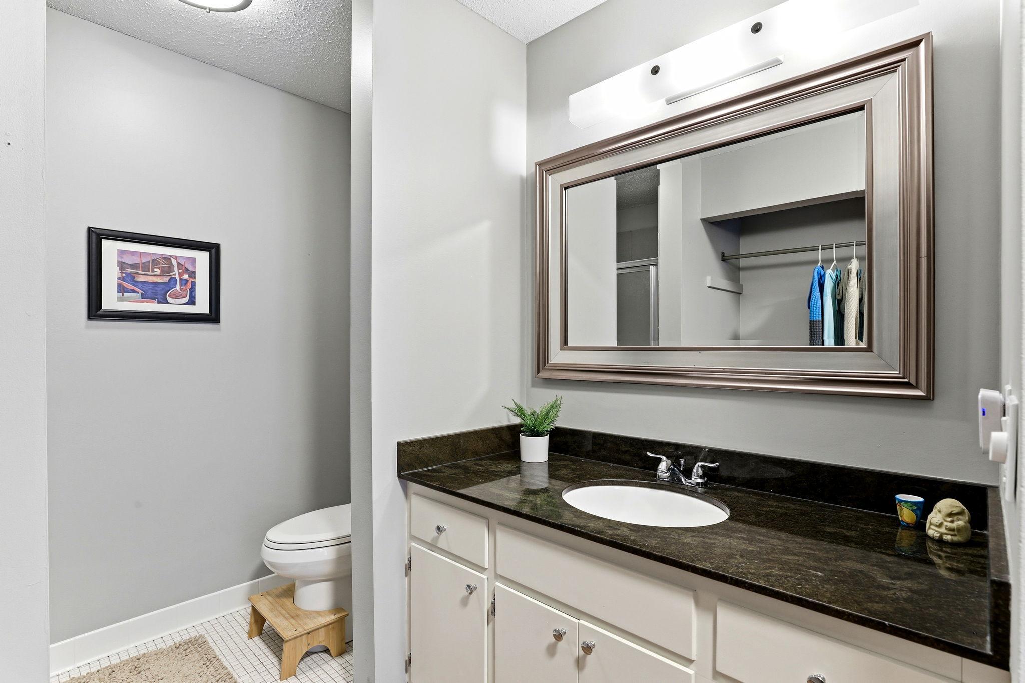 705 E Burnsville Parkway 114 Property Photo 11