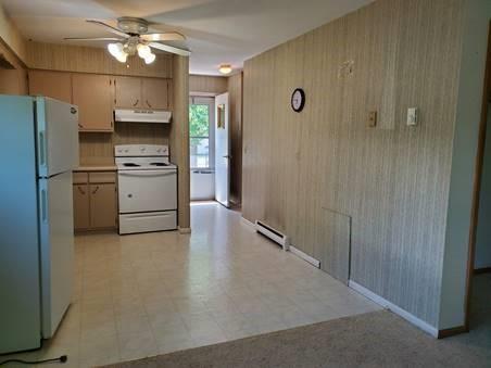 376 4th Street E 6 Property Photo 3