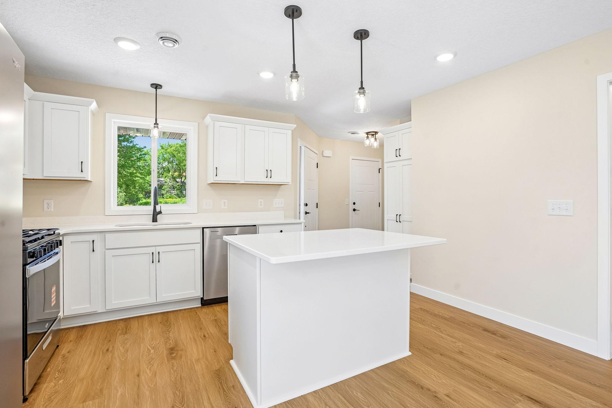 1005 2nd Street Se Property Photo 5