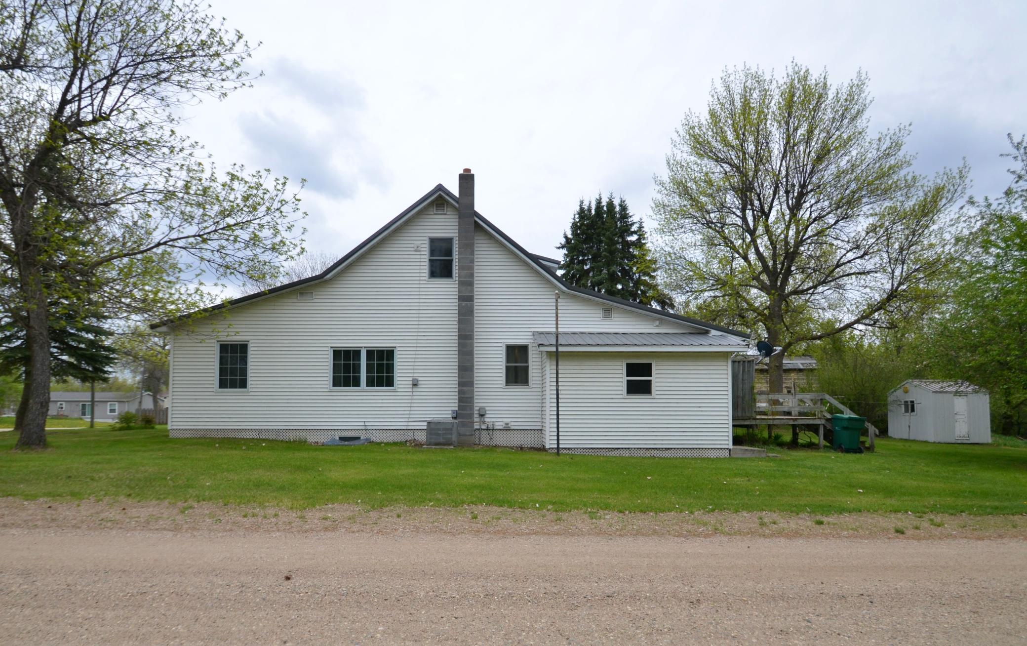 35 Evergreen St Property Photo 2