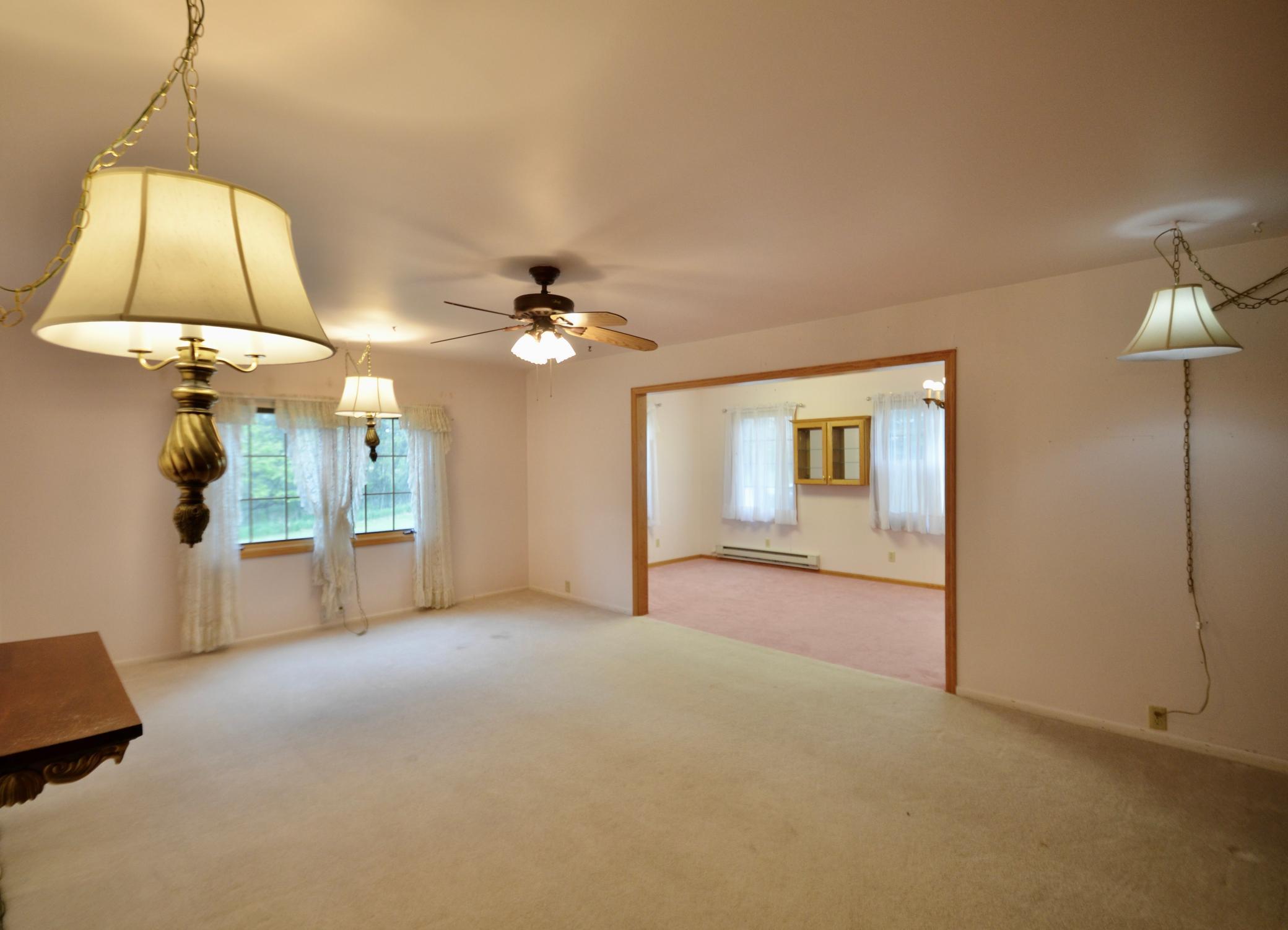 35 Evergreen St Property Photo 31