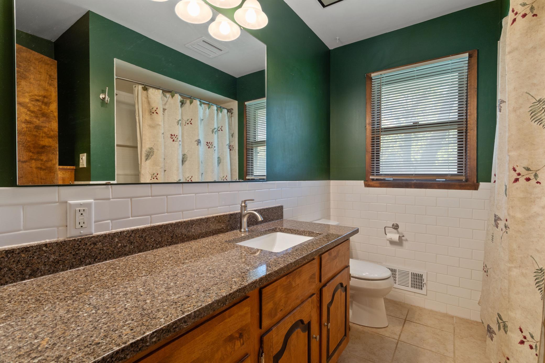 1559 Mccarthy Road Property Photo 7