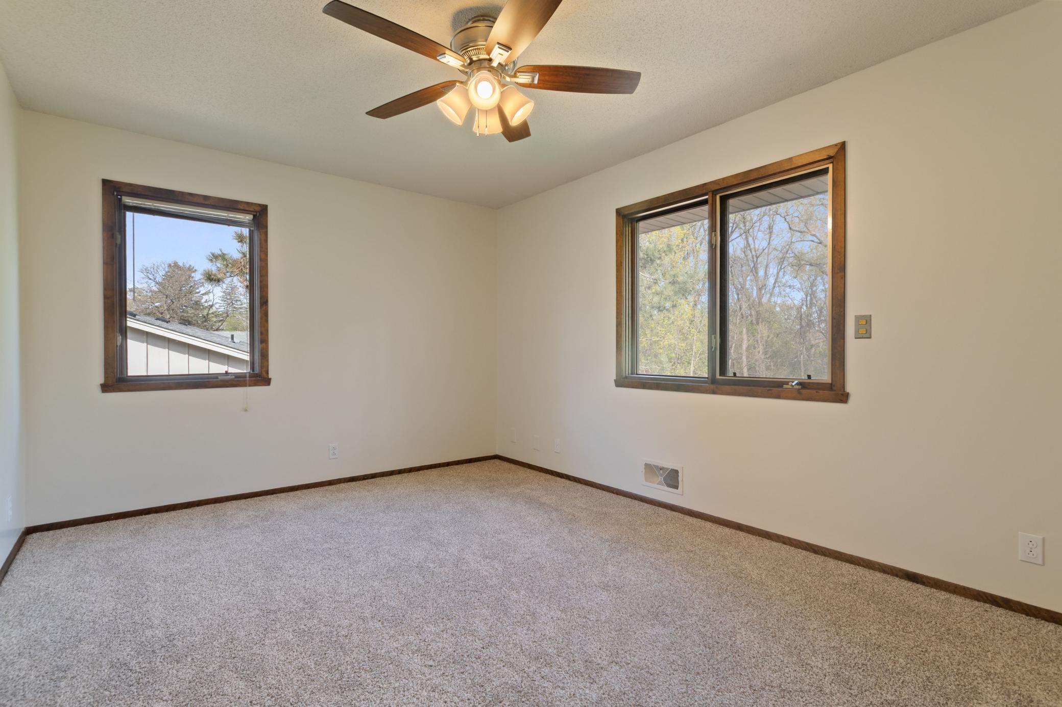 1559 Mccarthy Road Property Photo 9