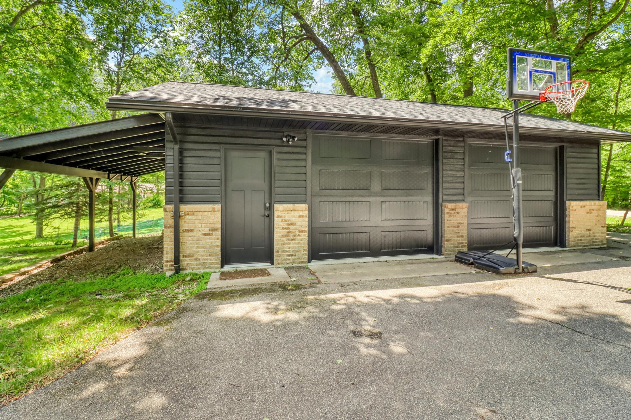 16449 Sugar Island Road Property Photo 8