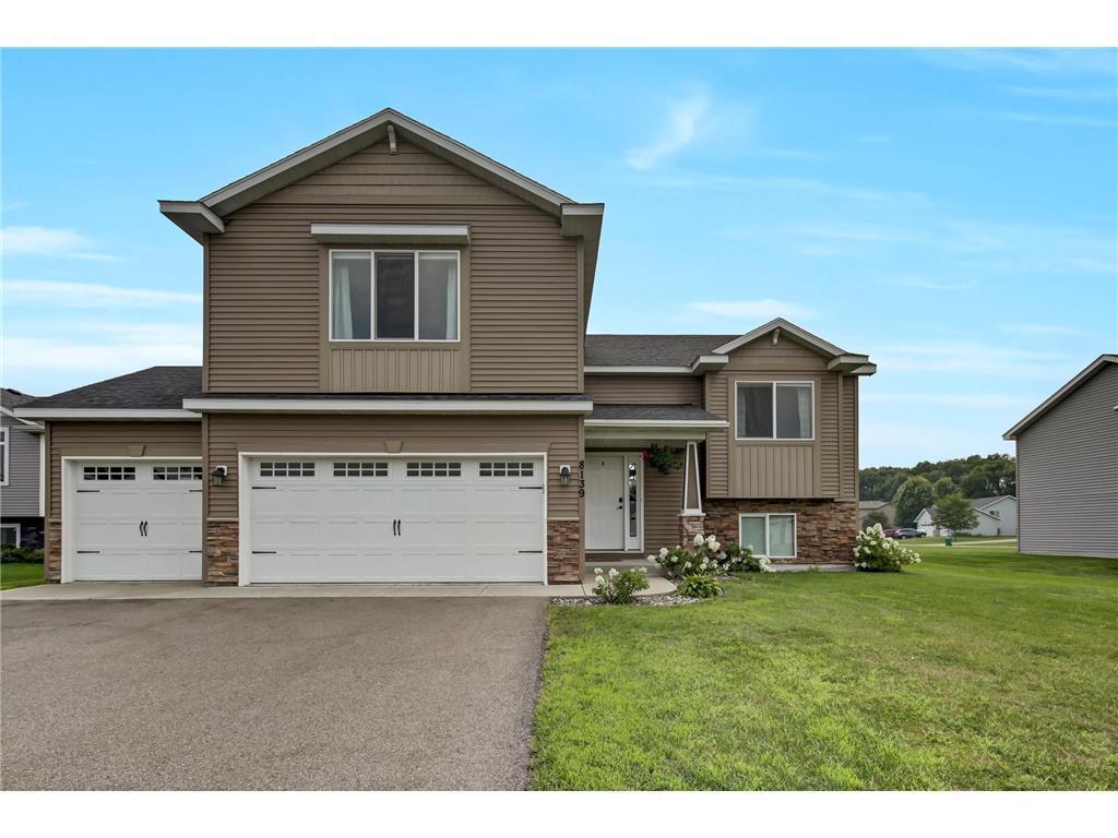 1004 26th Street Loop Property Photo 1
