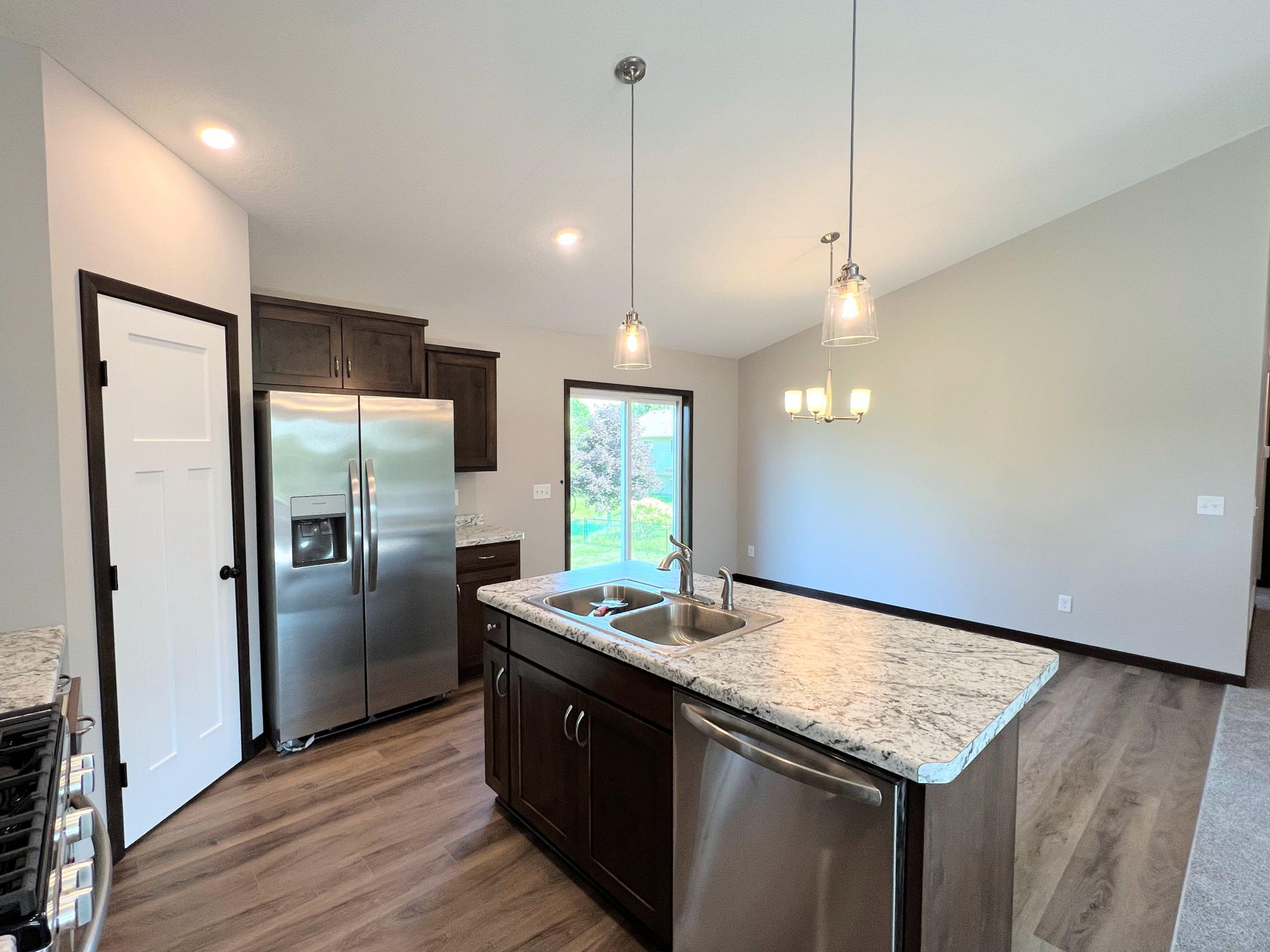 1004 26th Street Loop Property Photo 3