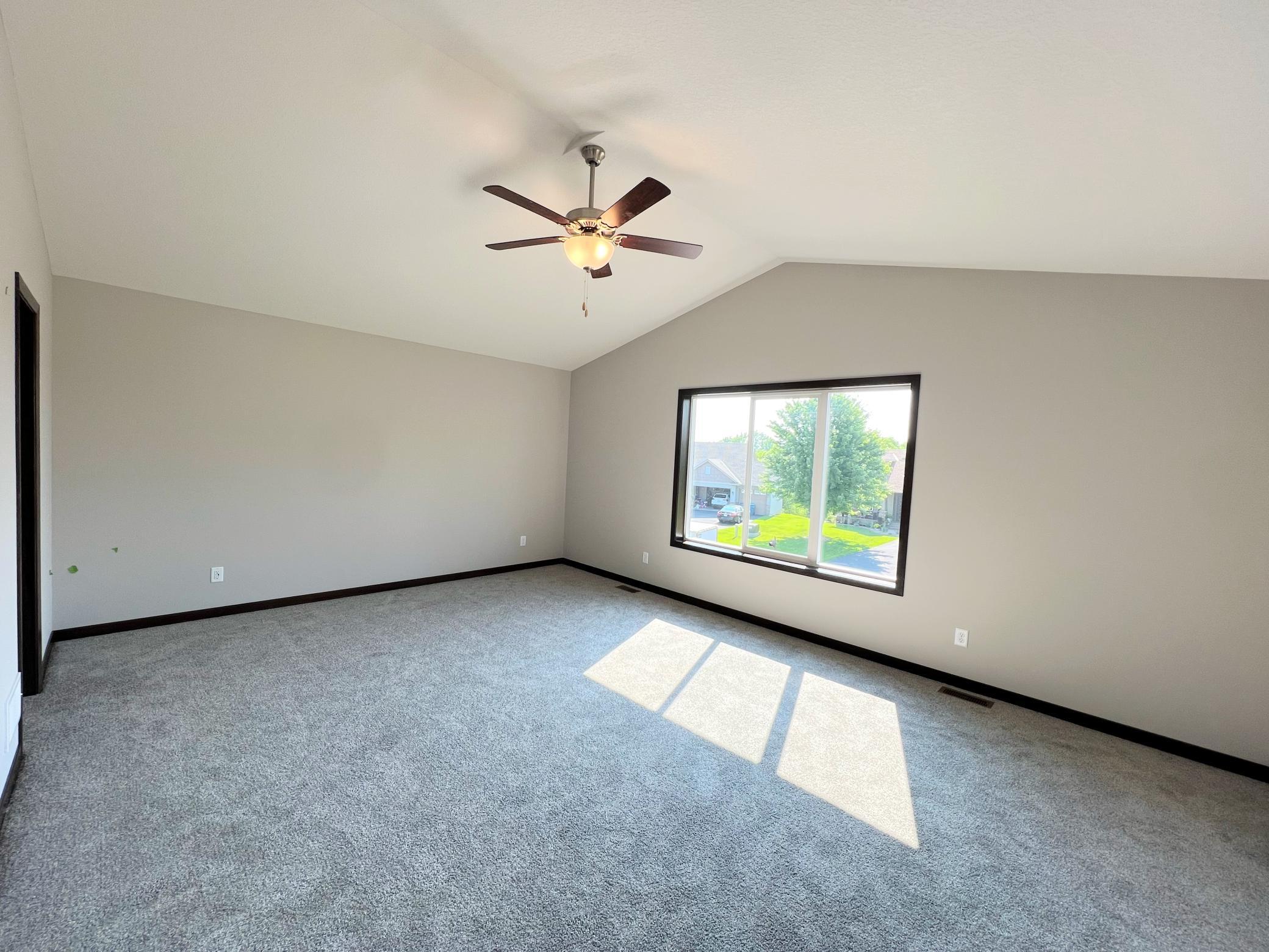 1004 26th Street Loop Property Photo 10