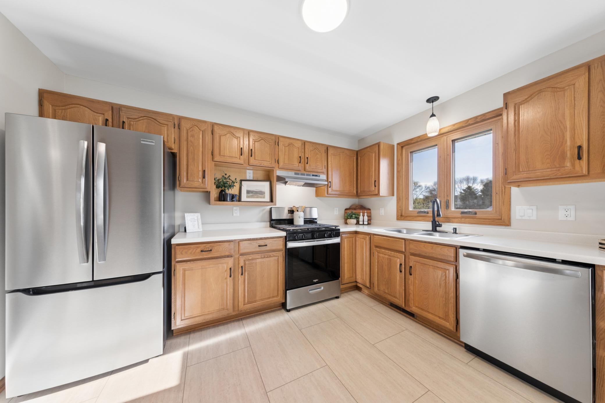 1193 Shawmut Street S Property Photo 6