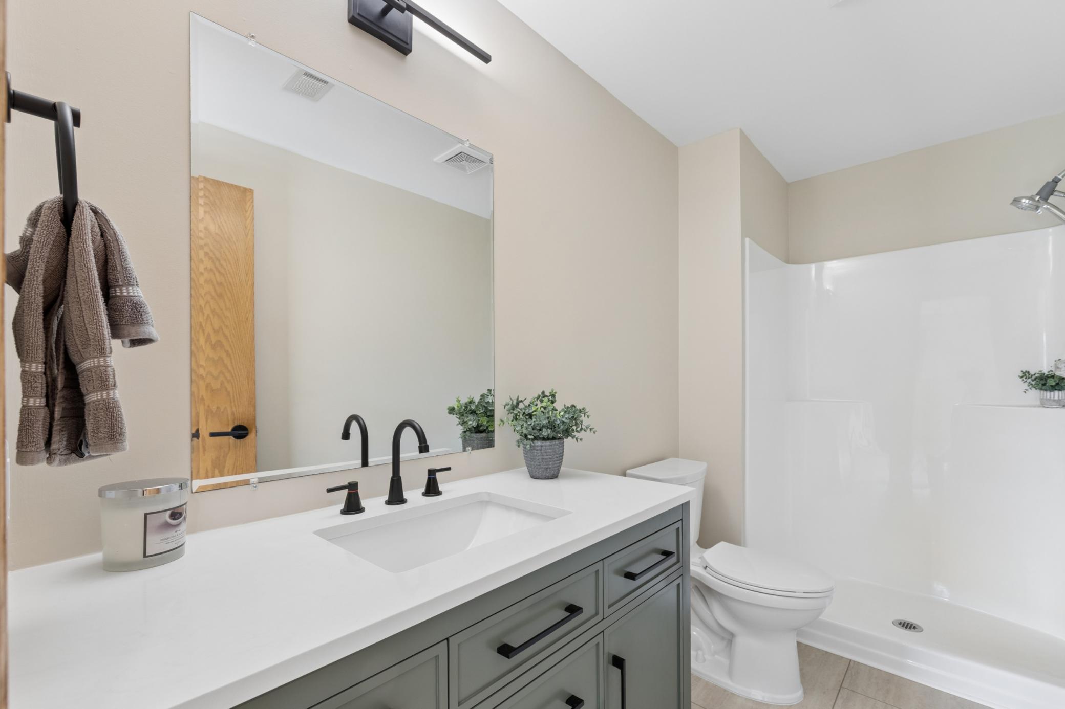 1193 Shawmut Street S Property Photo 17