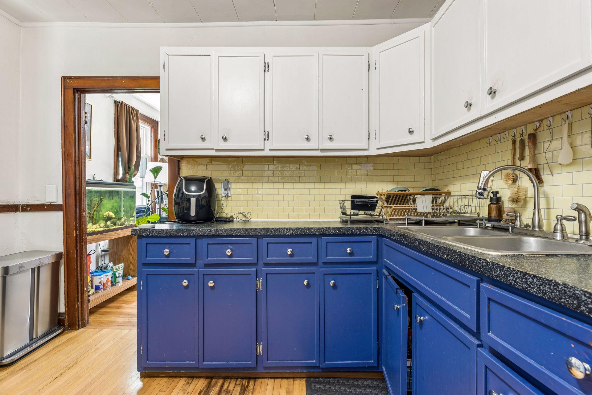 671 Spring Street Ne Property Photo 8