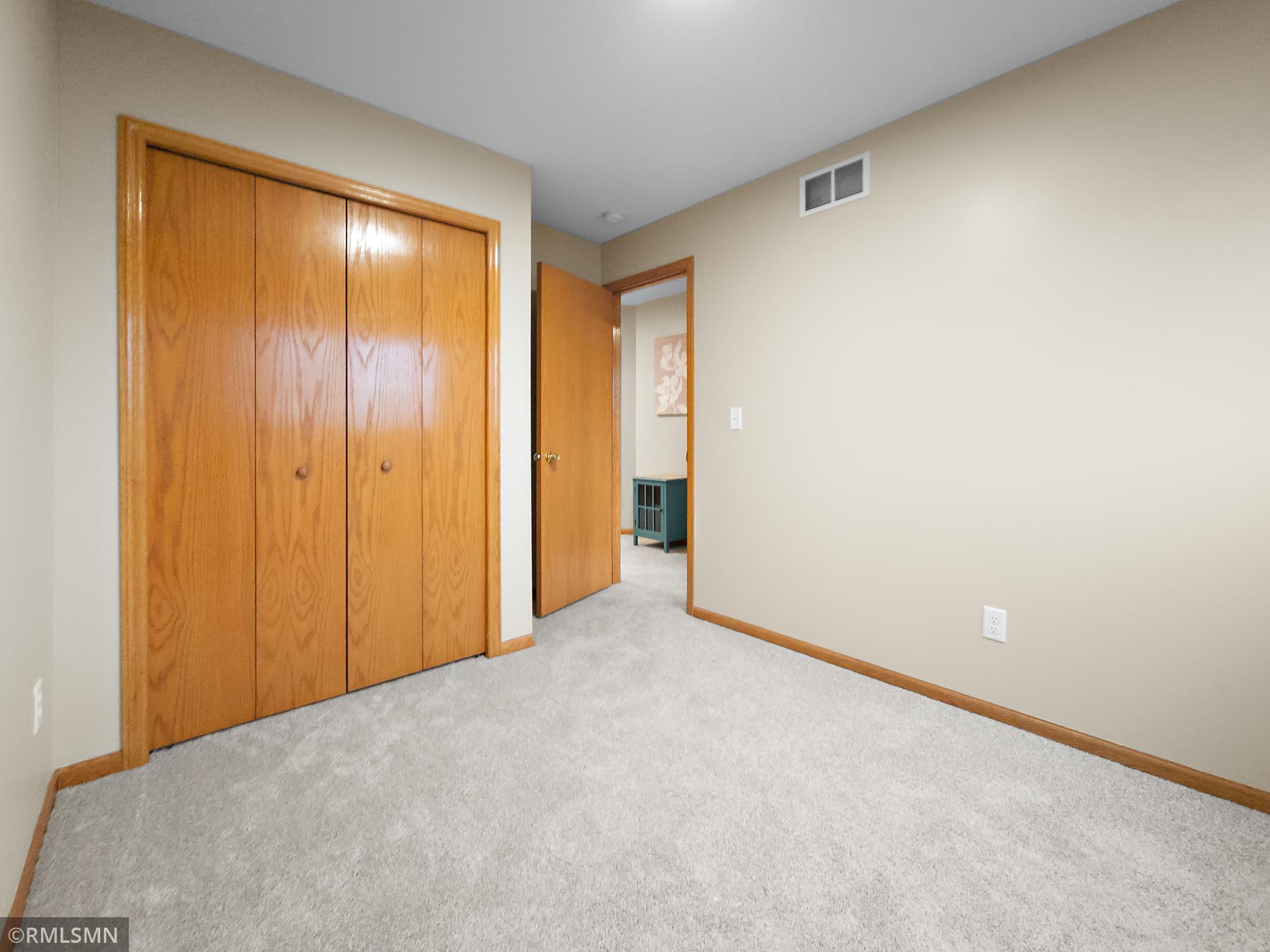 6333 Saddlebred Way Property Photo 7