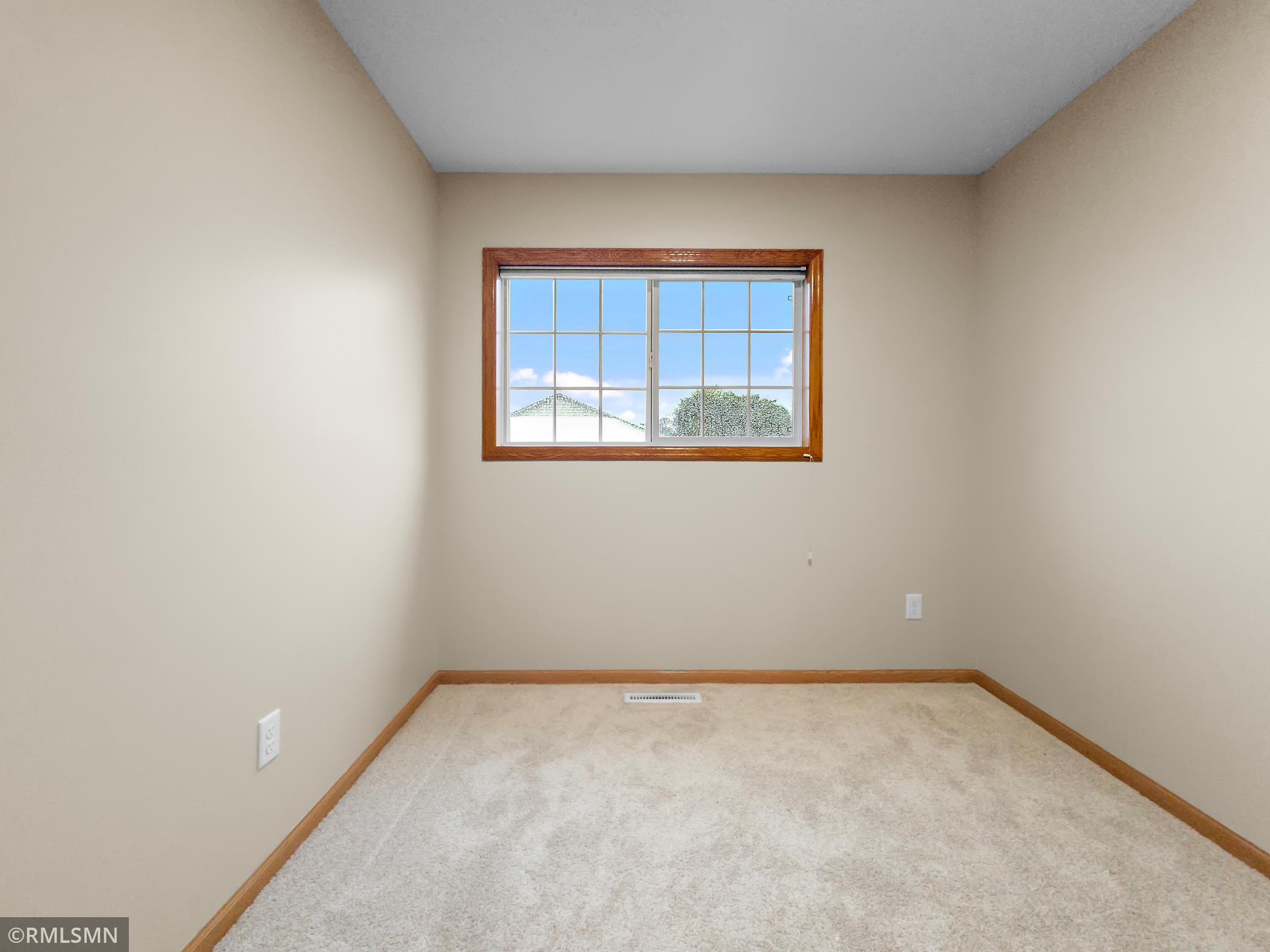 6333 Saddlebred Way Property Photo 8