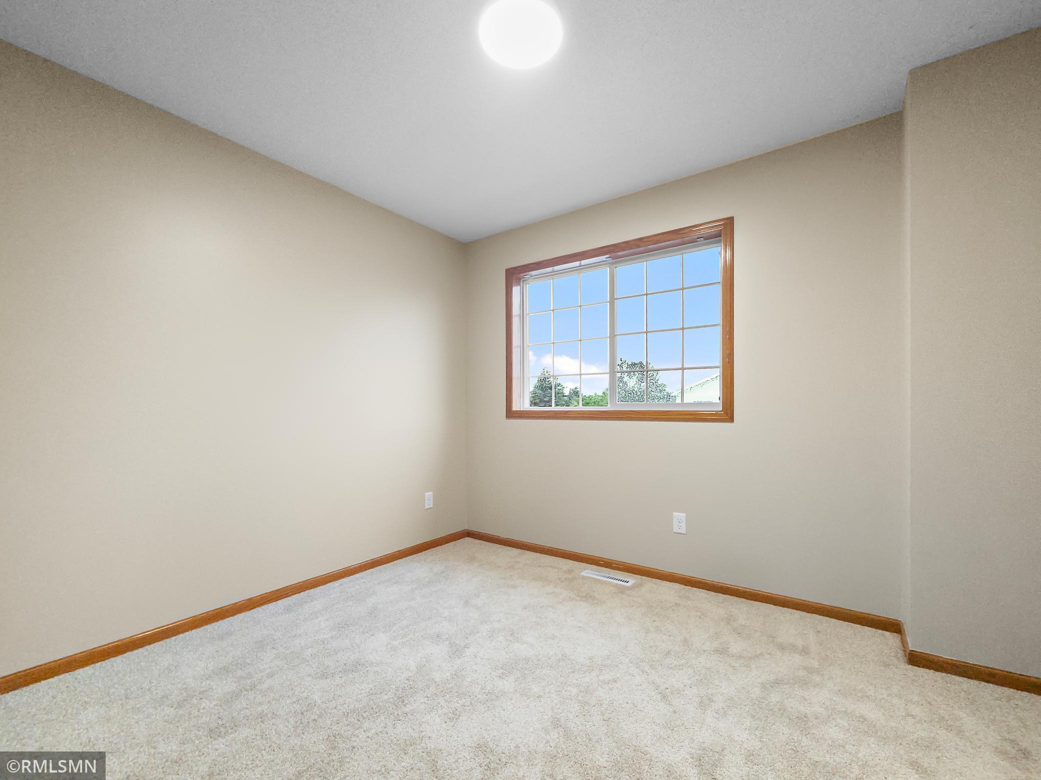 6333 Saddlebred Way Property Photo 9