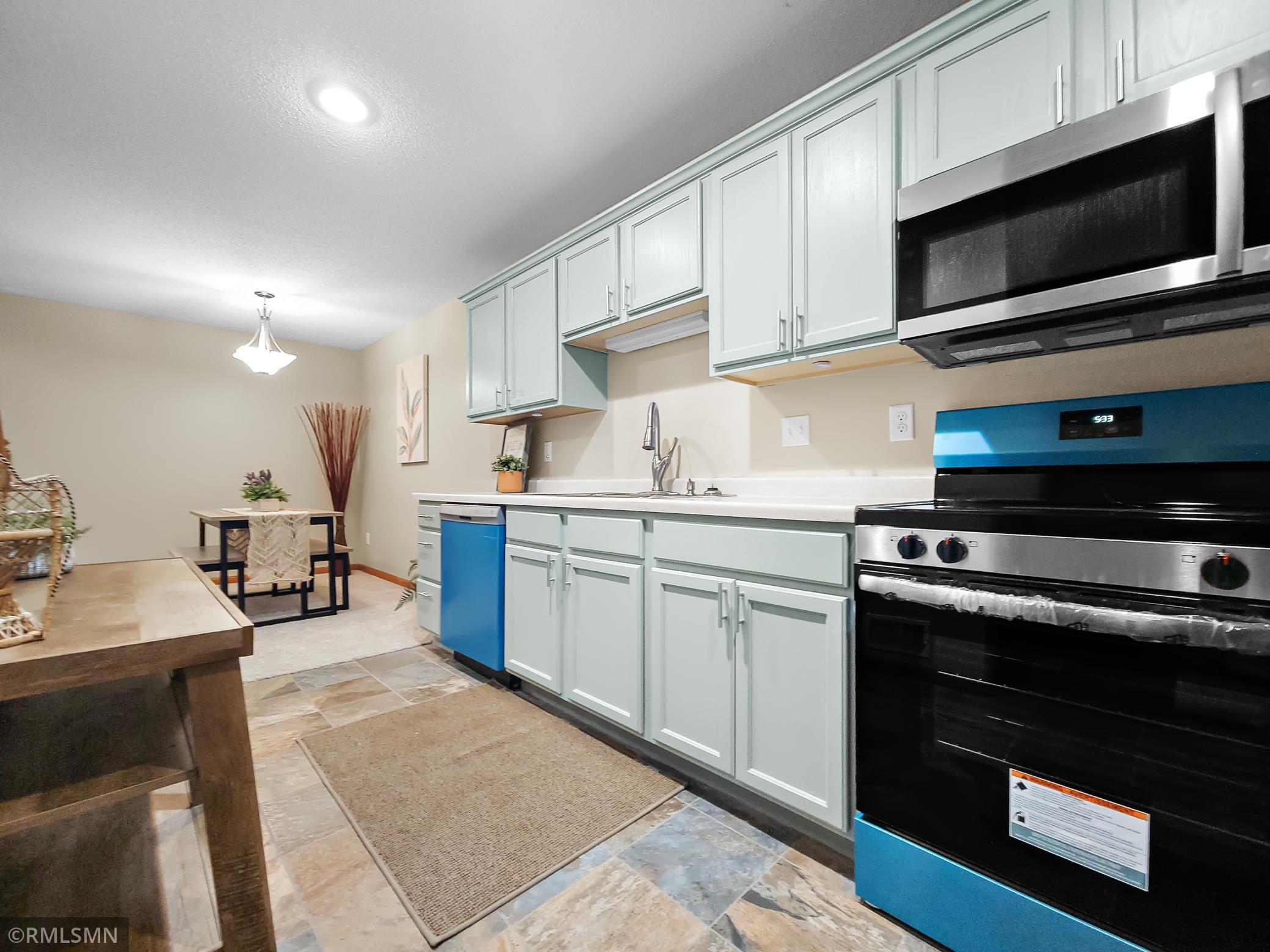 6333 Saddlebred Way Property Photo 13