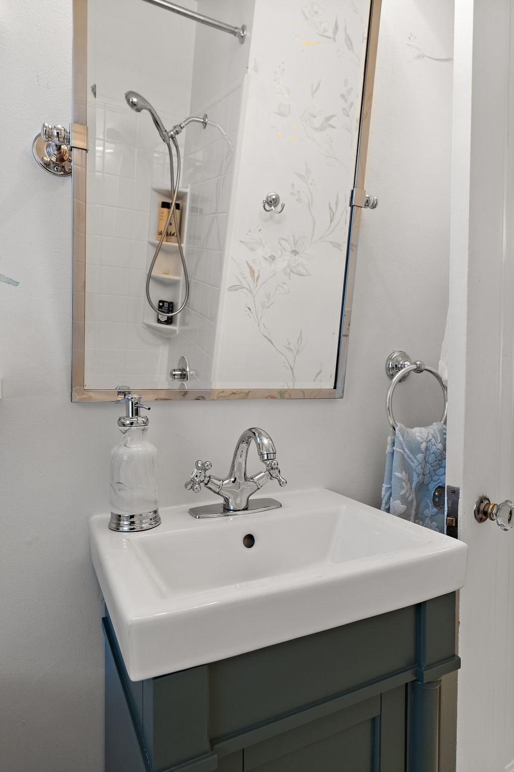 5252 Drew Avenue S Property Photo 35