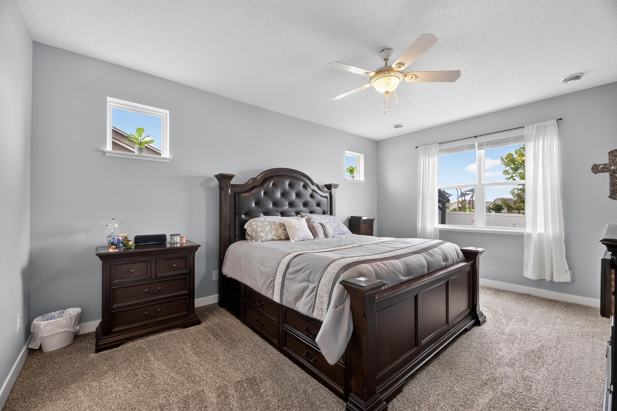 1436 Independence Curve Property Photo 15